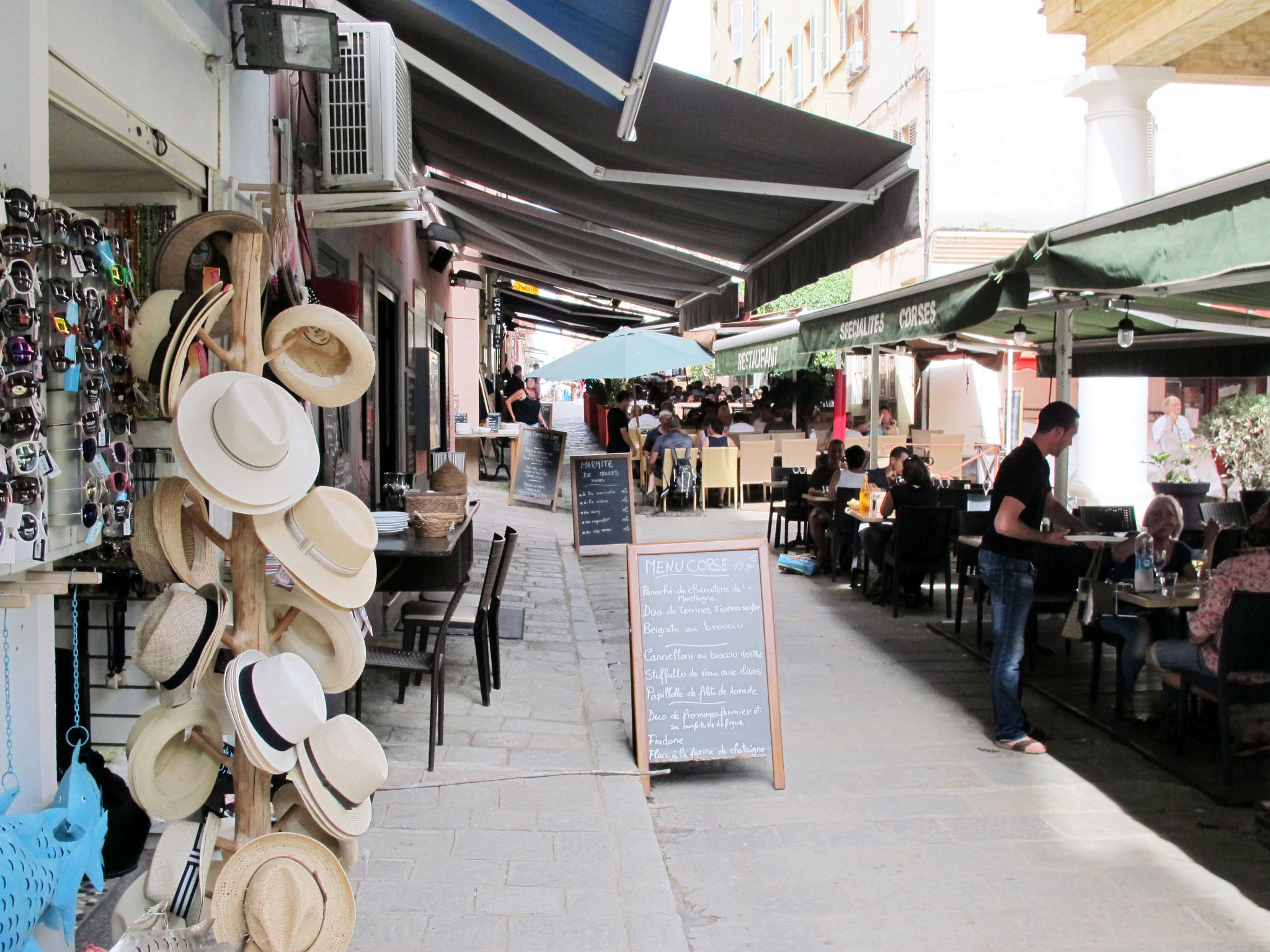 Le 3 Delaunay - Area