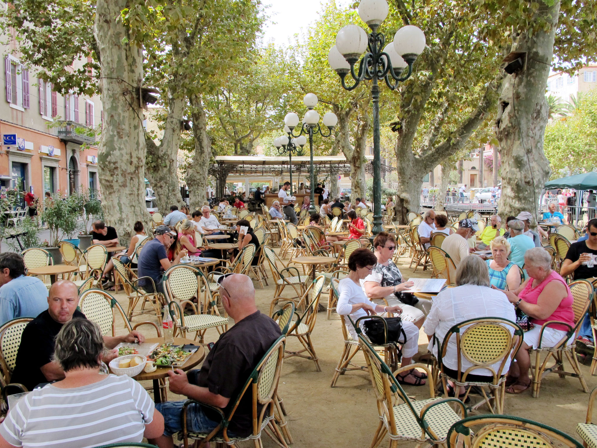 Le 3 Delaunay - Area