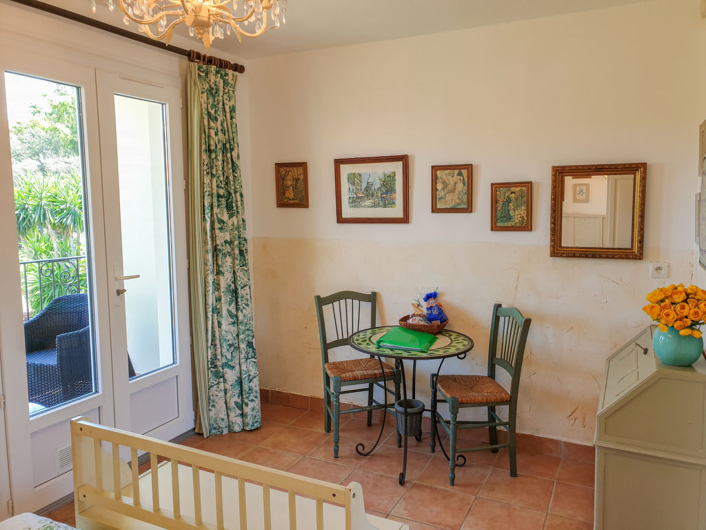 studio 18-20m², 2 pers — Kitchen / Dining Room