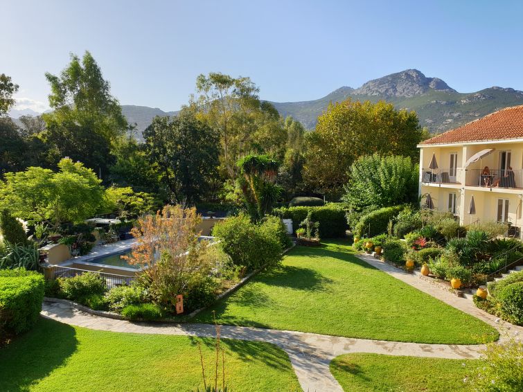Op 300 m van het strand: sfeervol appartement in Calvi in Calvi