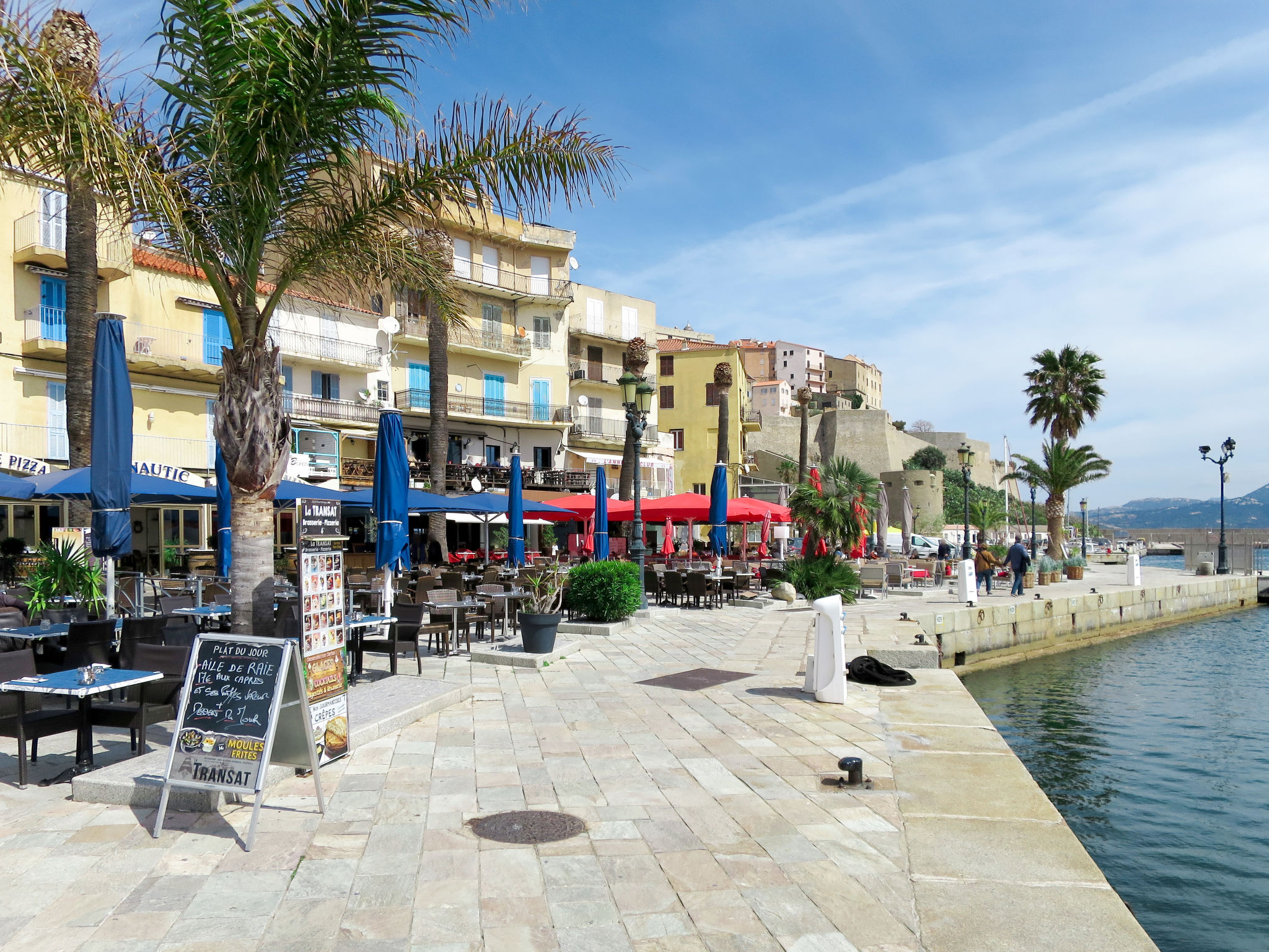 Wunderschöne Wohnung 150 Meter vom Strand entfernt-Environnement