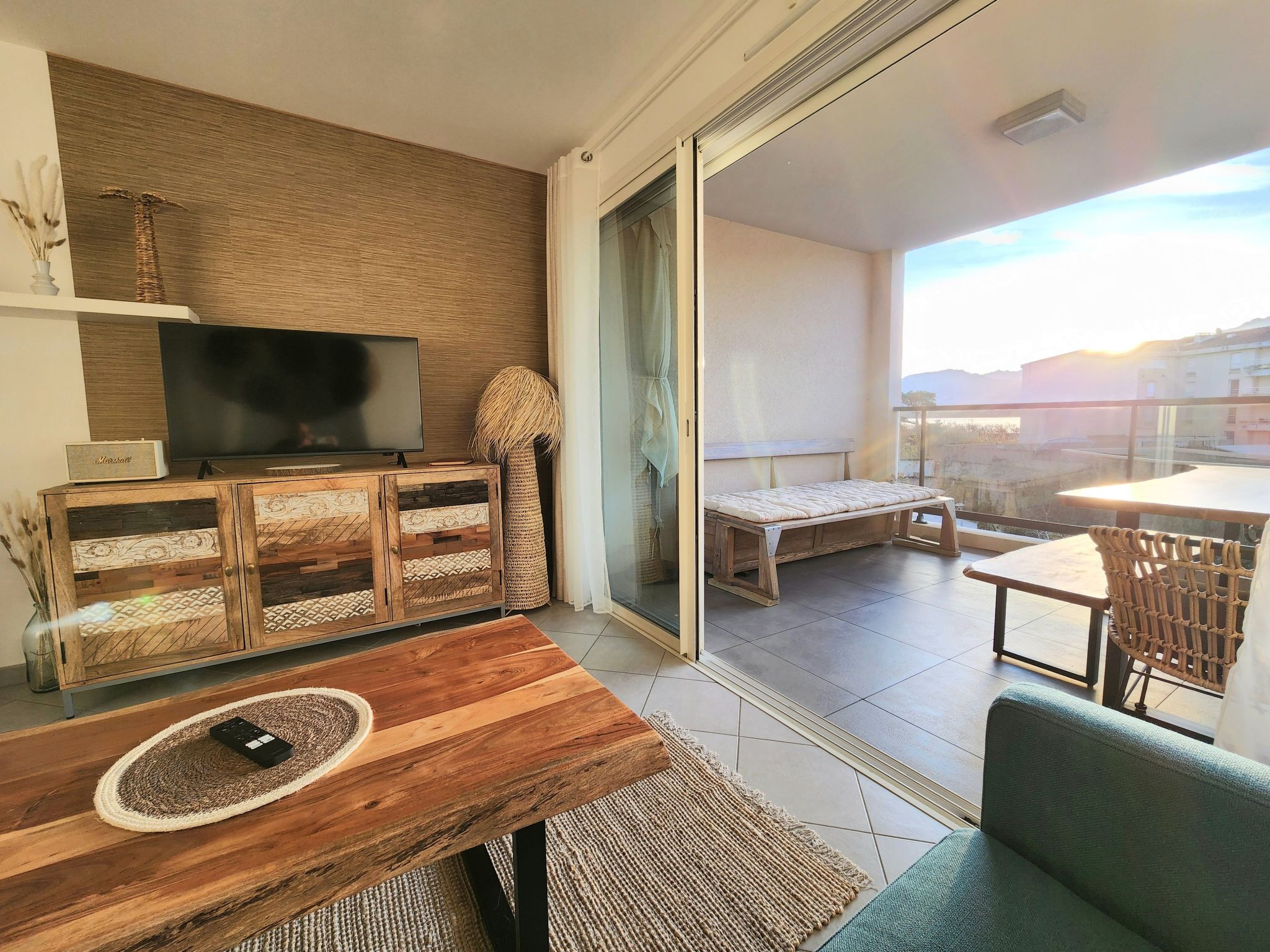 Calvi "Eden Paradisu"-Dedans