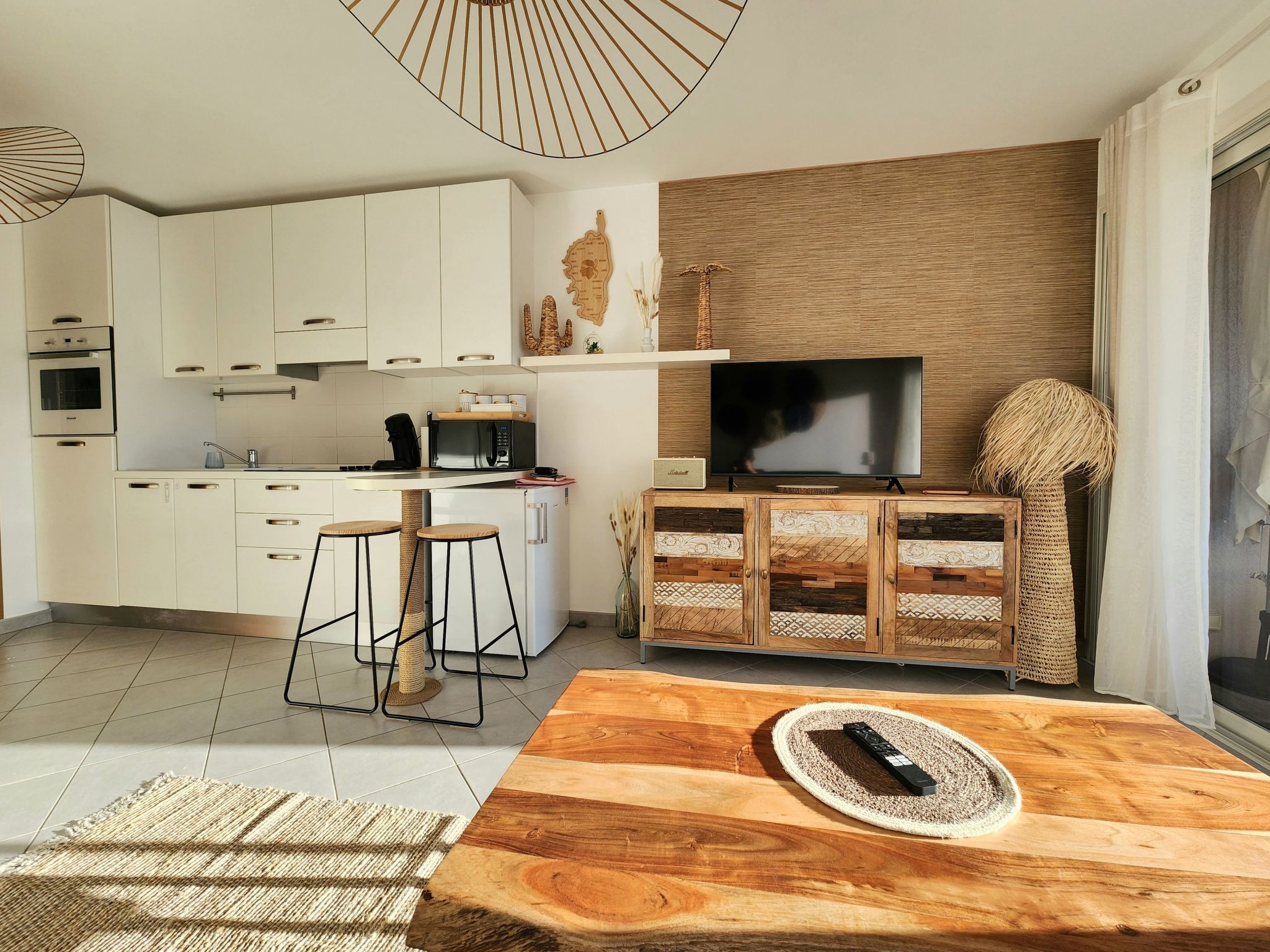 Calvi "Eden Paradisu"-Image-tags.info