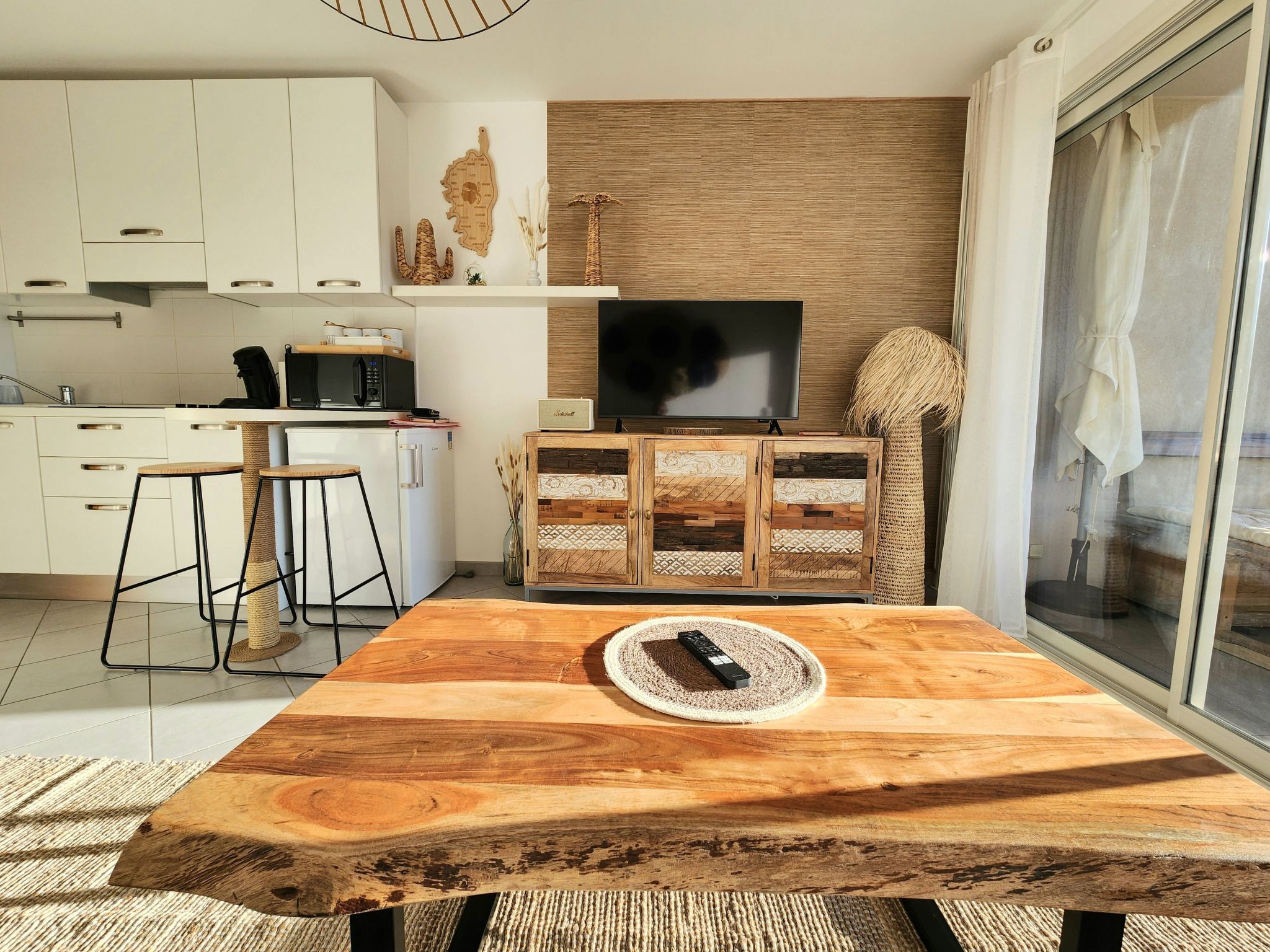 Calvi "Eden Paradisu"-Image-tags.info