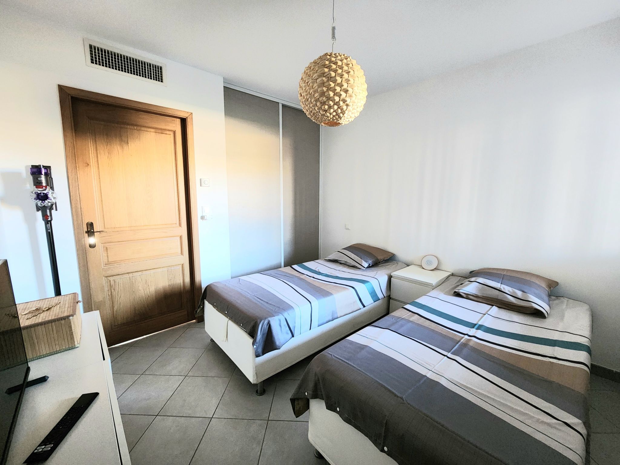 Calvi "Eden Paradisu"-Dedans