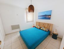 Licht appartement in Calvi met panoramisch zee- en bergzicht - thumbnail 4
