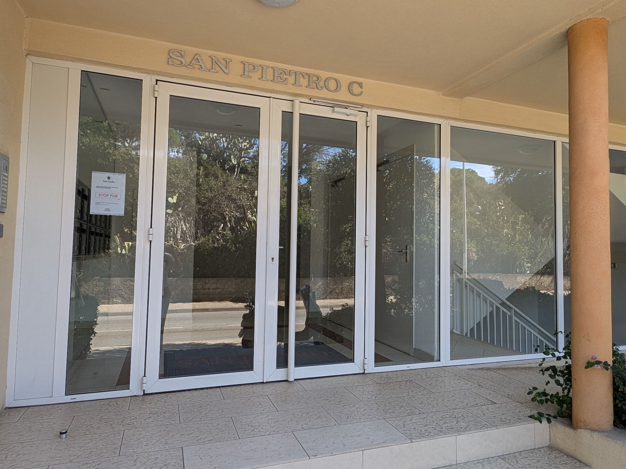 Photo of Ruhige Wohnung Panoramablick auf Meer und Berge