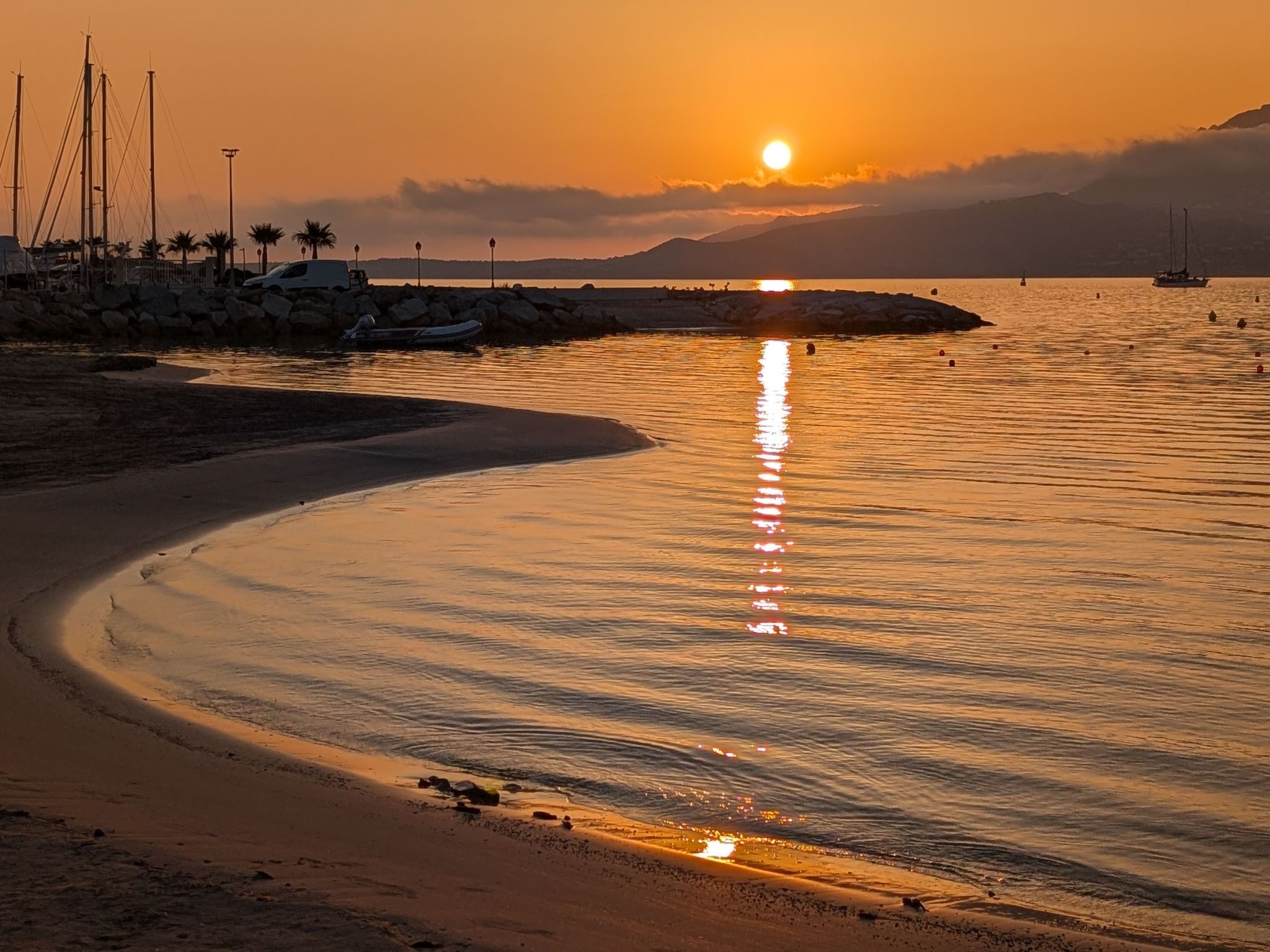 Photo of Ruhige Wohnung Panoramablick auf Meer und Berge