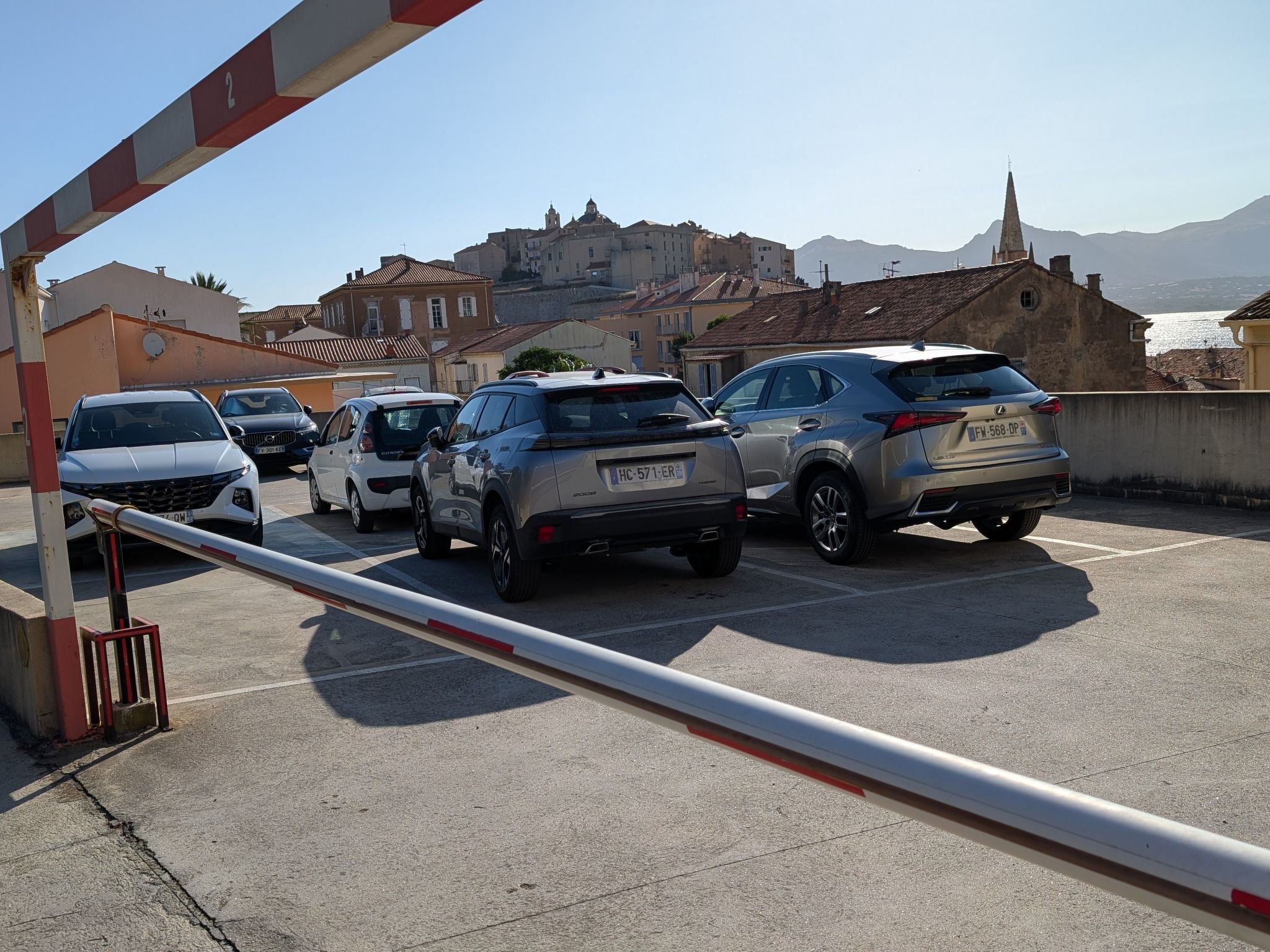 Photo of Ruhige Wohnung Panoramablick auf Meer und Berge