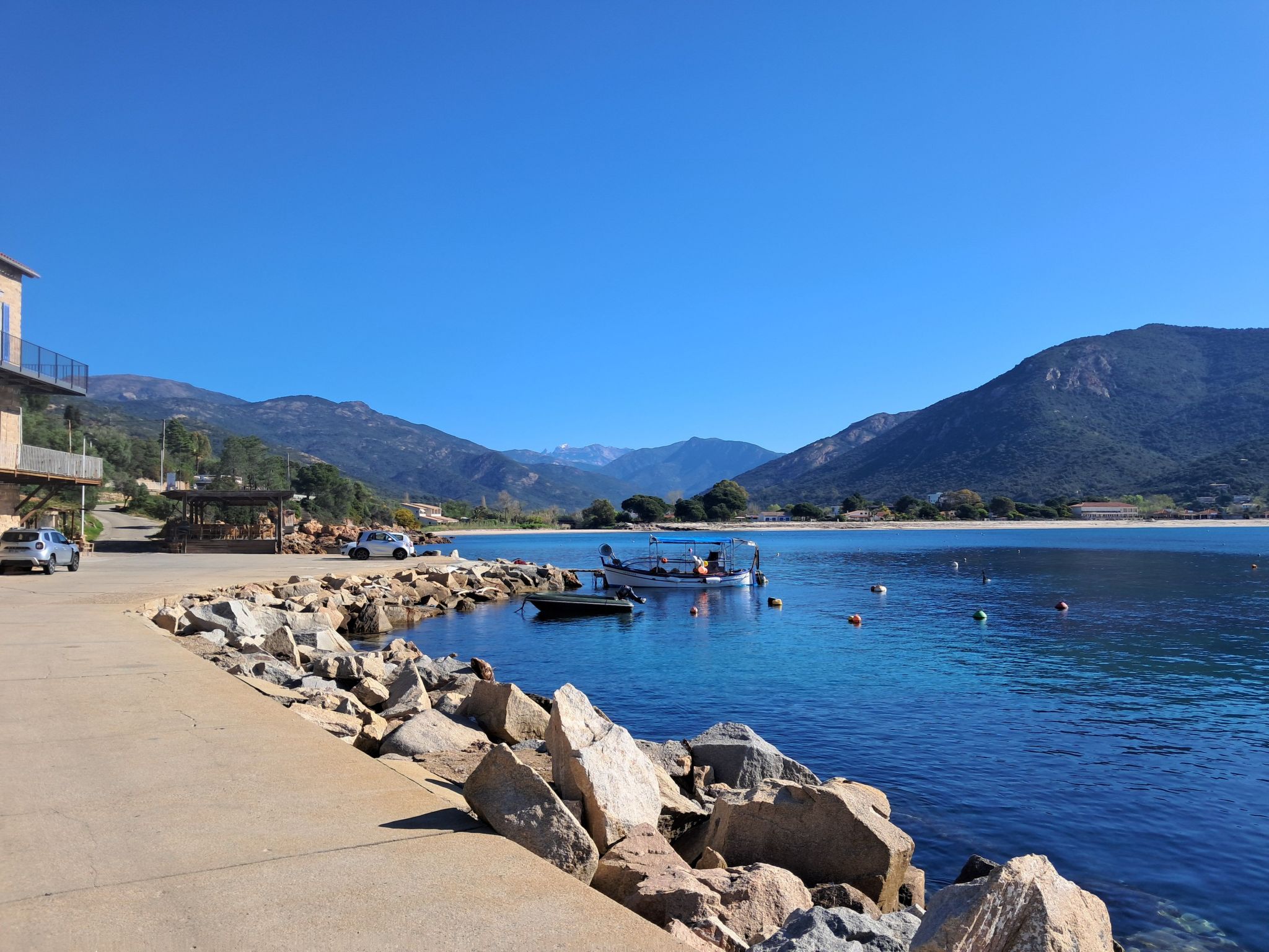 "Casa zinu" mit Blick aufs Meer-Inside