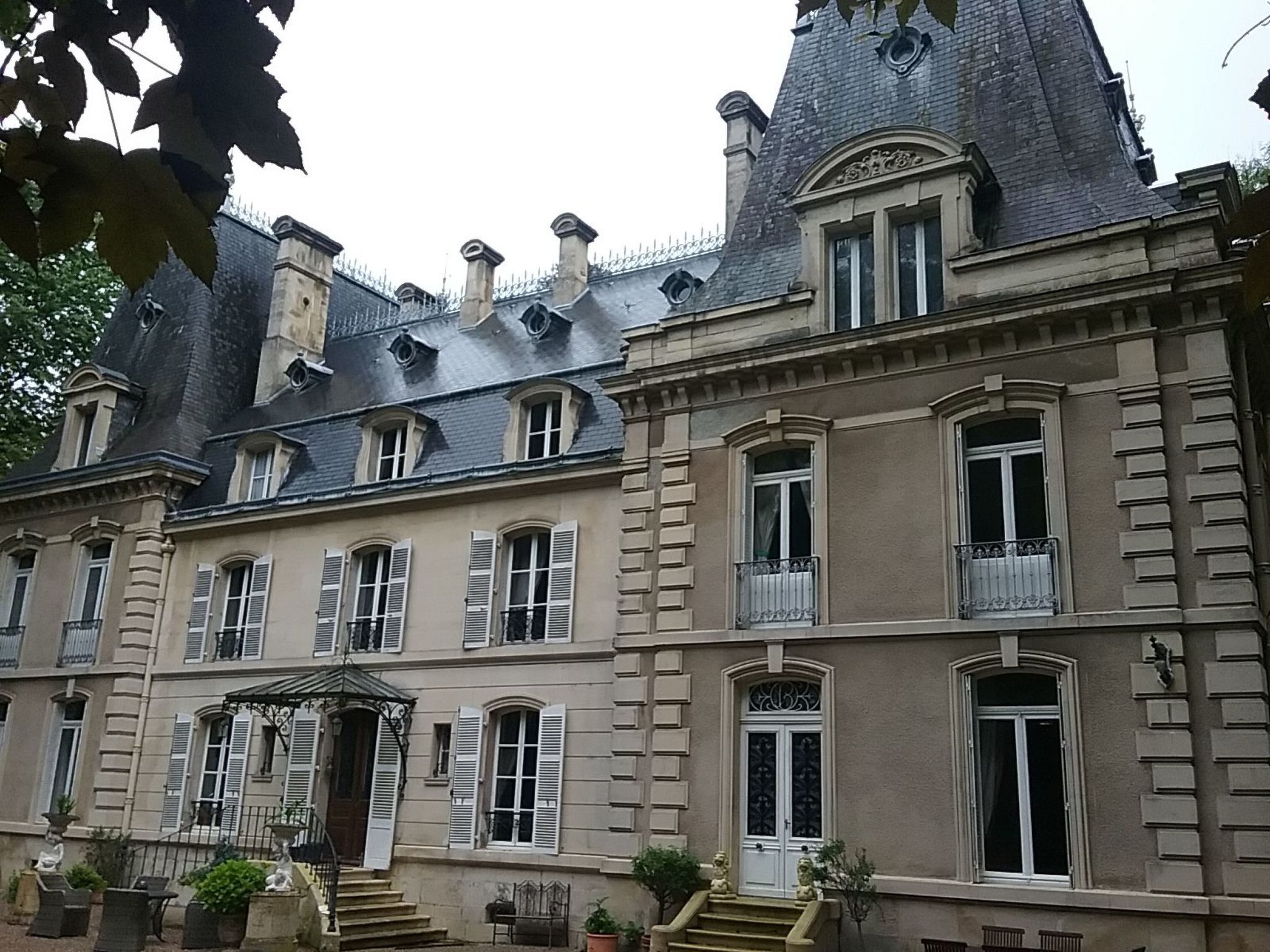 In Nantois mit Privatem Pool