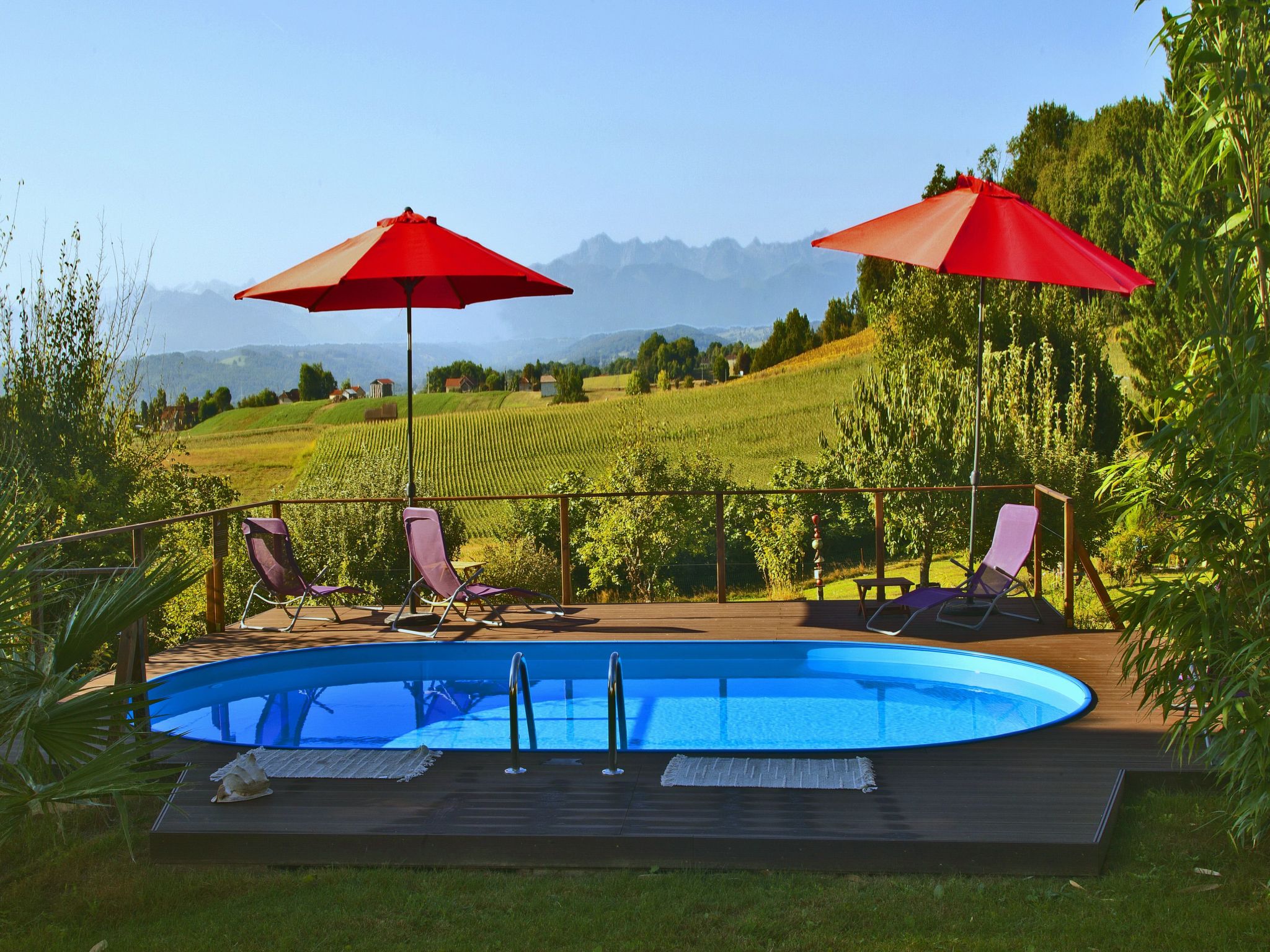 In Sarraguzan mit Privatem Pool