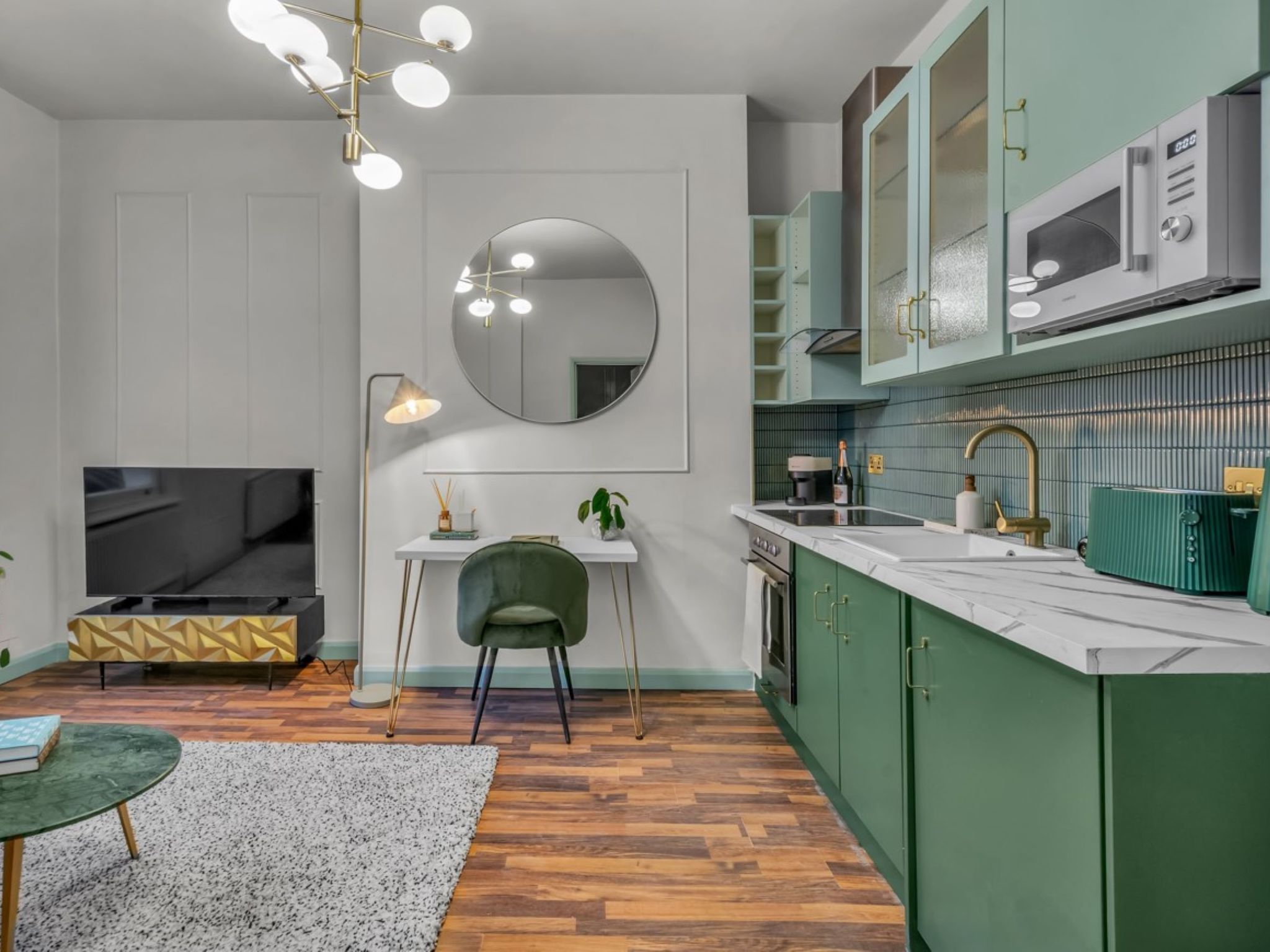 Kensington 1 bedroom apt-Binnen