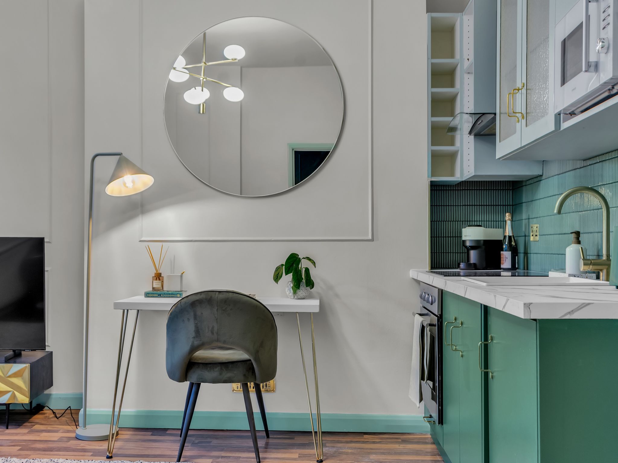 Kensington 1 bedroom apt-Binnen