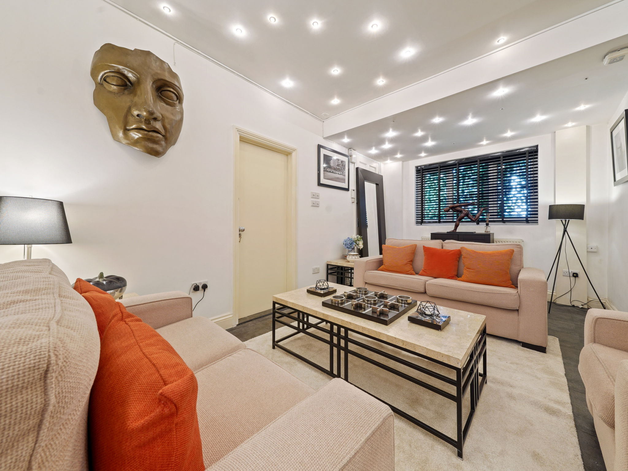 Regents Apartment