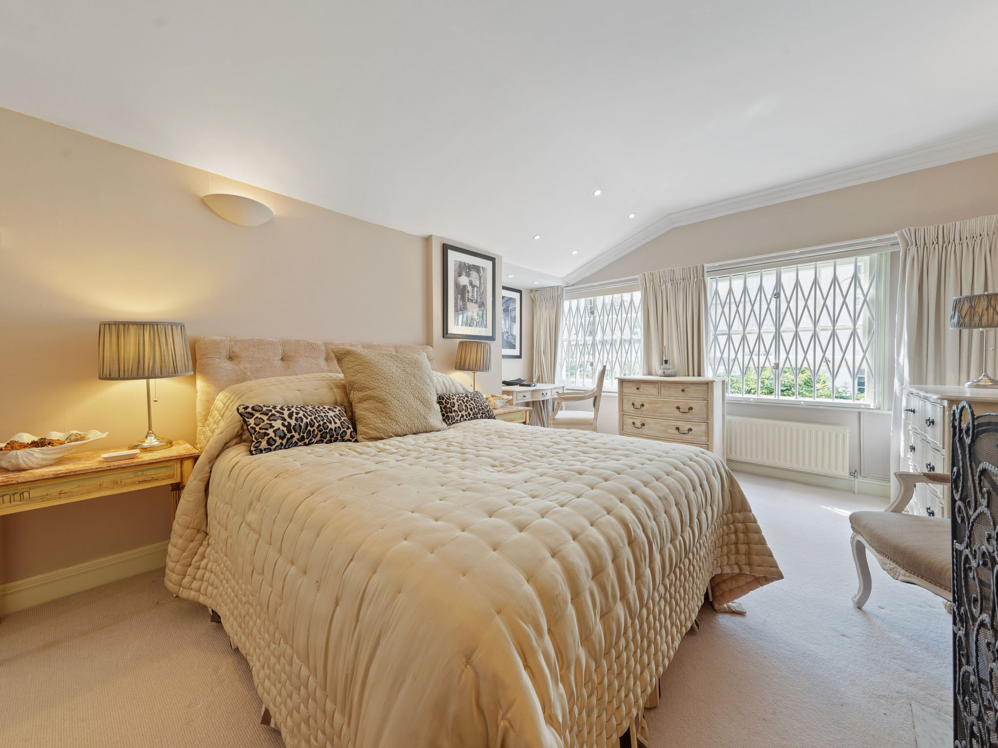 Regents Apartment