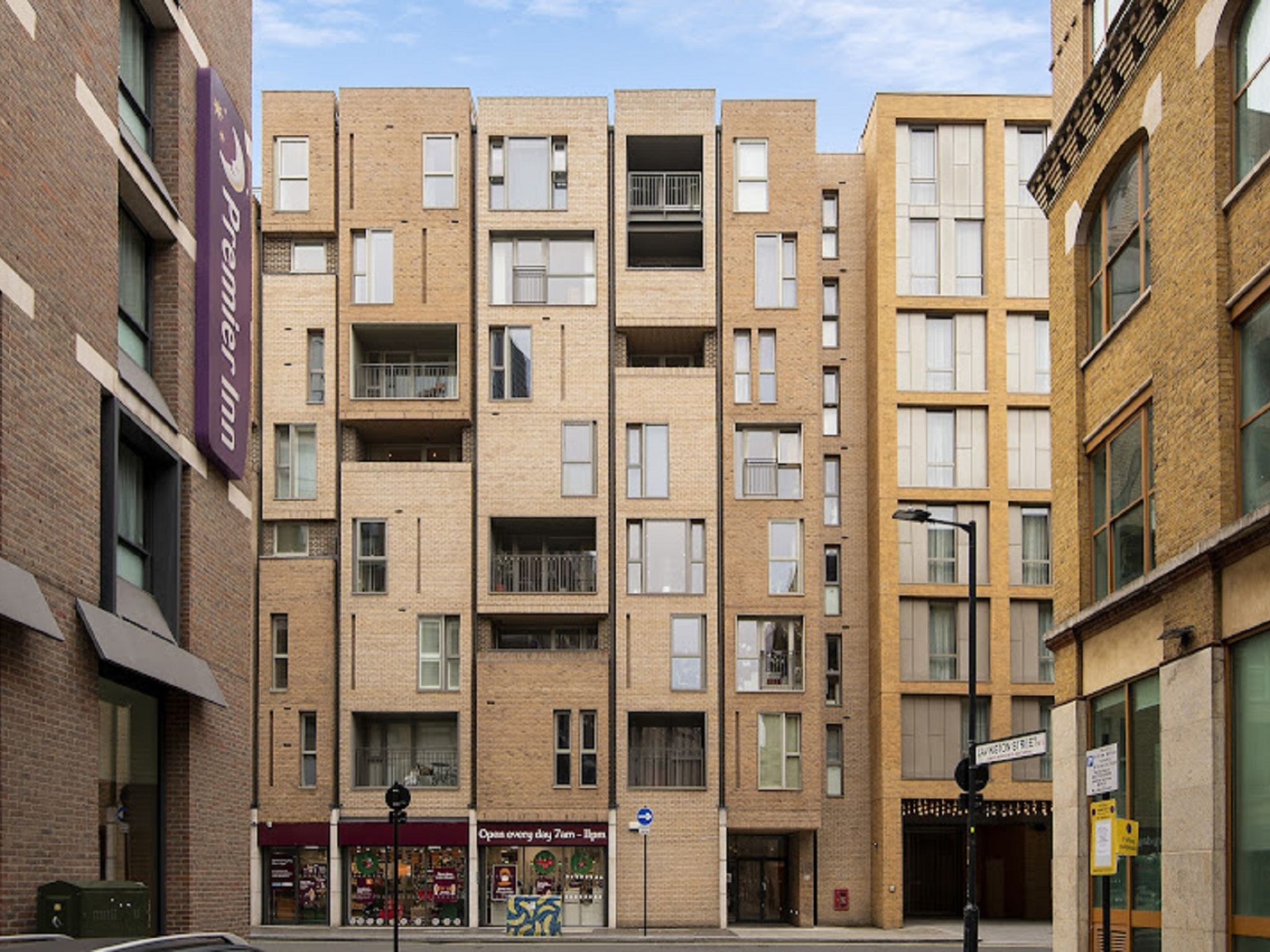 Great Suffolk Street, Waterloo - Inside