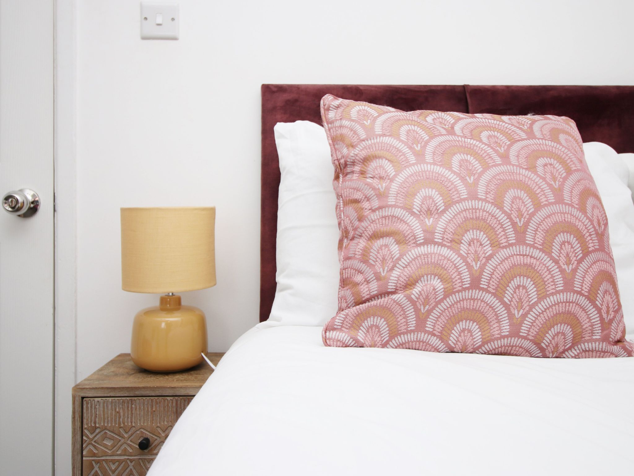 2 Schlafzimmer Haus- 3 Betten, Kostenloses Parken, WiFi, Patio