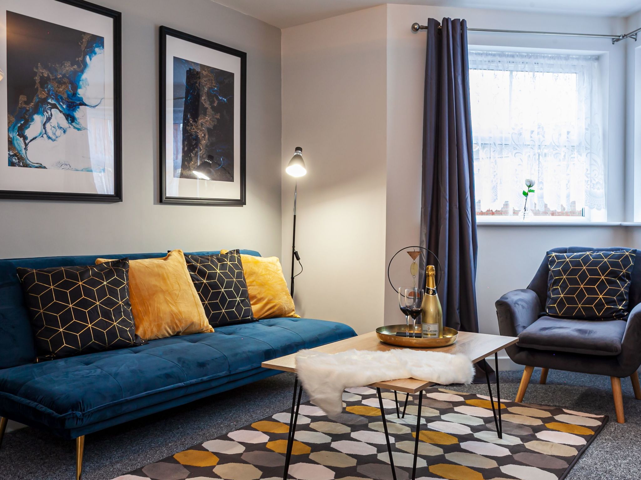 Stilvolle, schöne Wohnung mit zwei Schlafzimmern