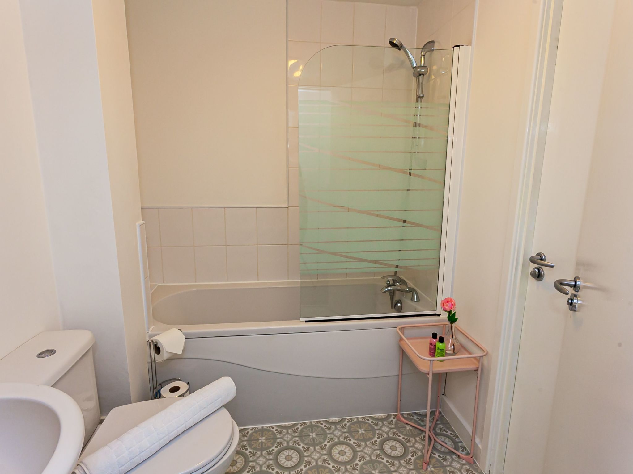 Stilvolle, schöne Wohnung mit zwei Schlafzimmern-Binnen