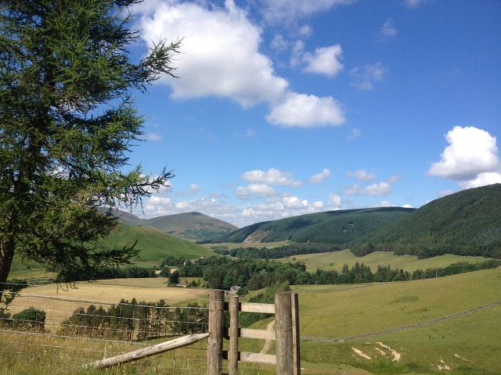 Charmantes Ferienhaus in Tweedsmuir mit Garten und Grill-Image-tags.info