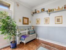 Lichte Holiday Home met Balkon in Highgate, vlakbij Centraal Londen - thumbnail 3
