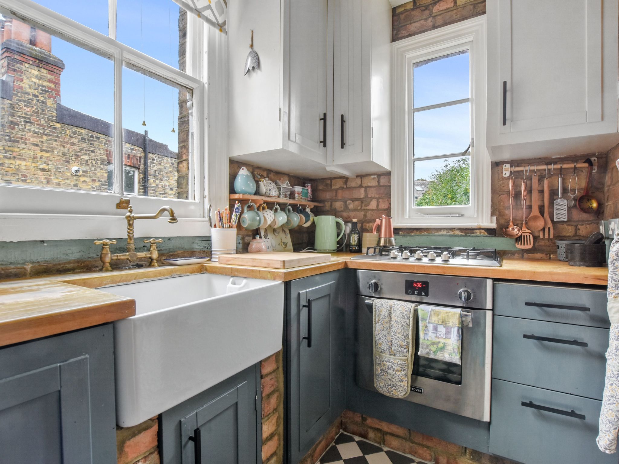 Lichte Holiday Home met Balkon in Highgate, vlakbij Centraal Londen - foto 11