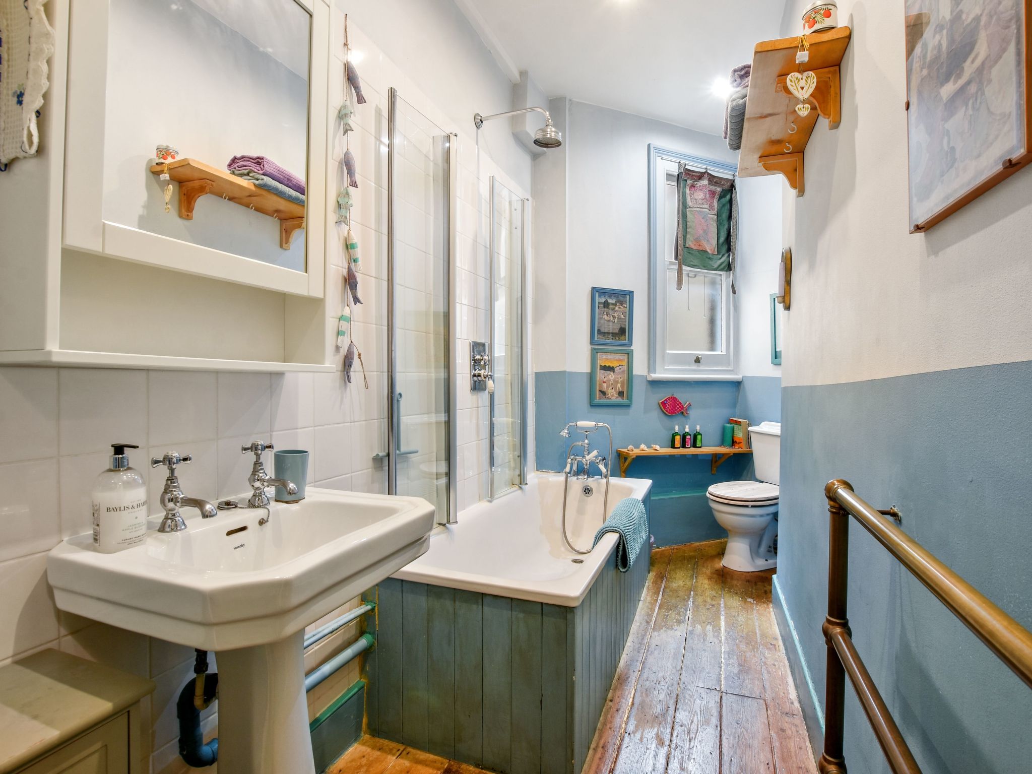 Charmante Wohnung mit Balkon-Image-tags.info