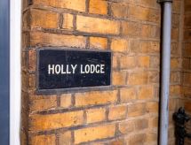 Lomahuoneisto Holly Lodge Coach House
