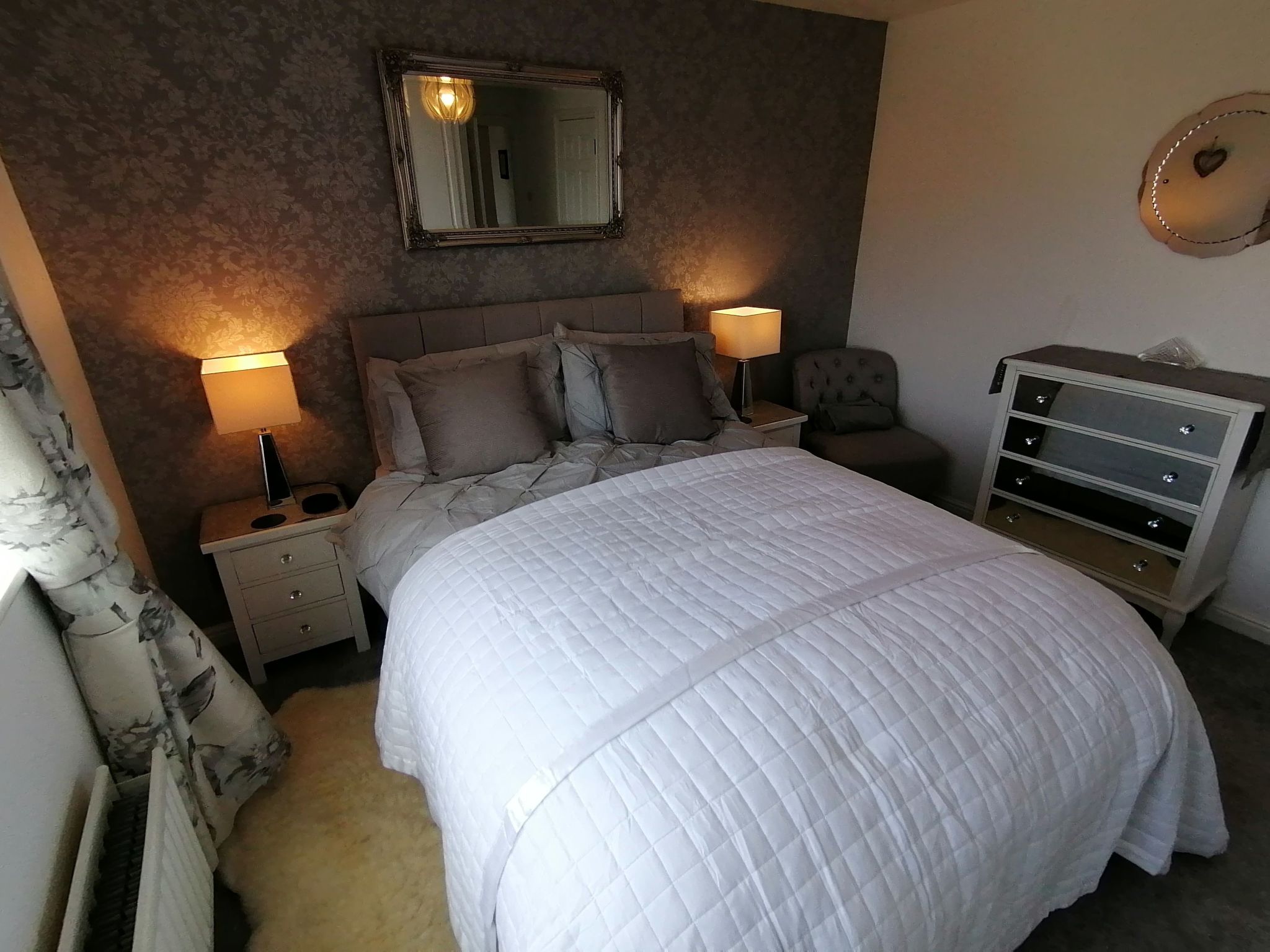 "Stewart" mit Blick auf das Wasser-Image-tags.info