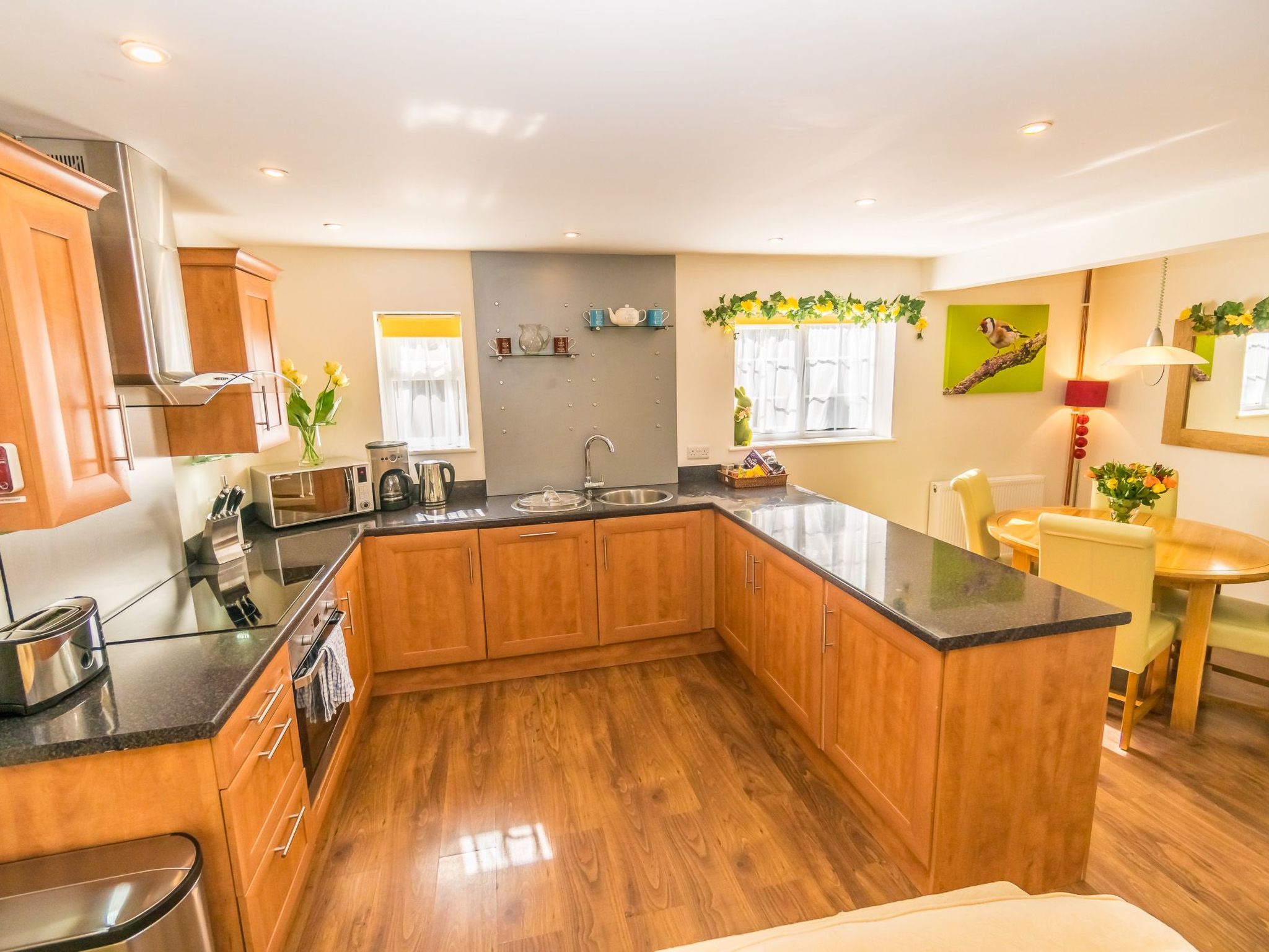 Schönes Ferienhaus in Hastings mit Whirlpool, Terrasse und Garten-Binnen