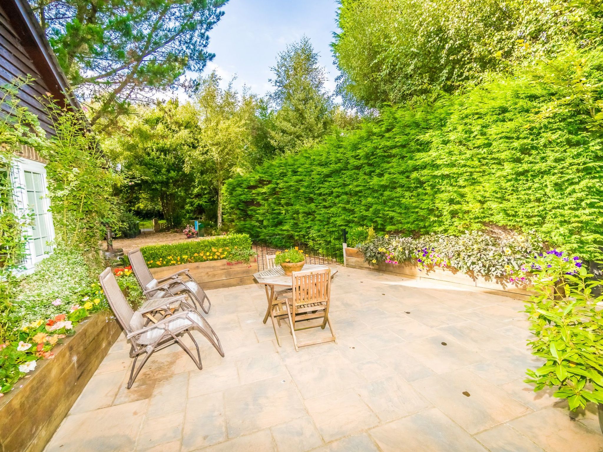 Schönes Ferienhaus in Hastings mit Whirlpool, Terrasse und Garten-Binnen