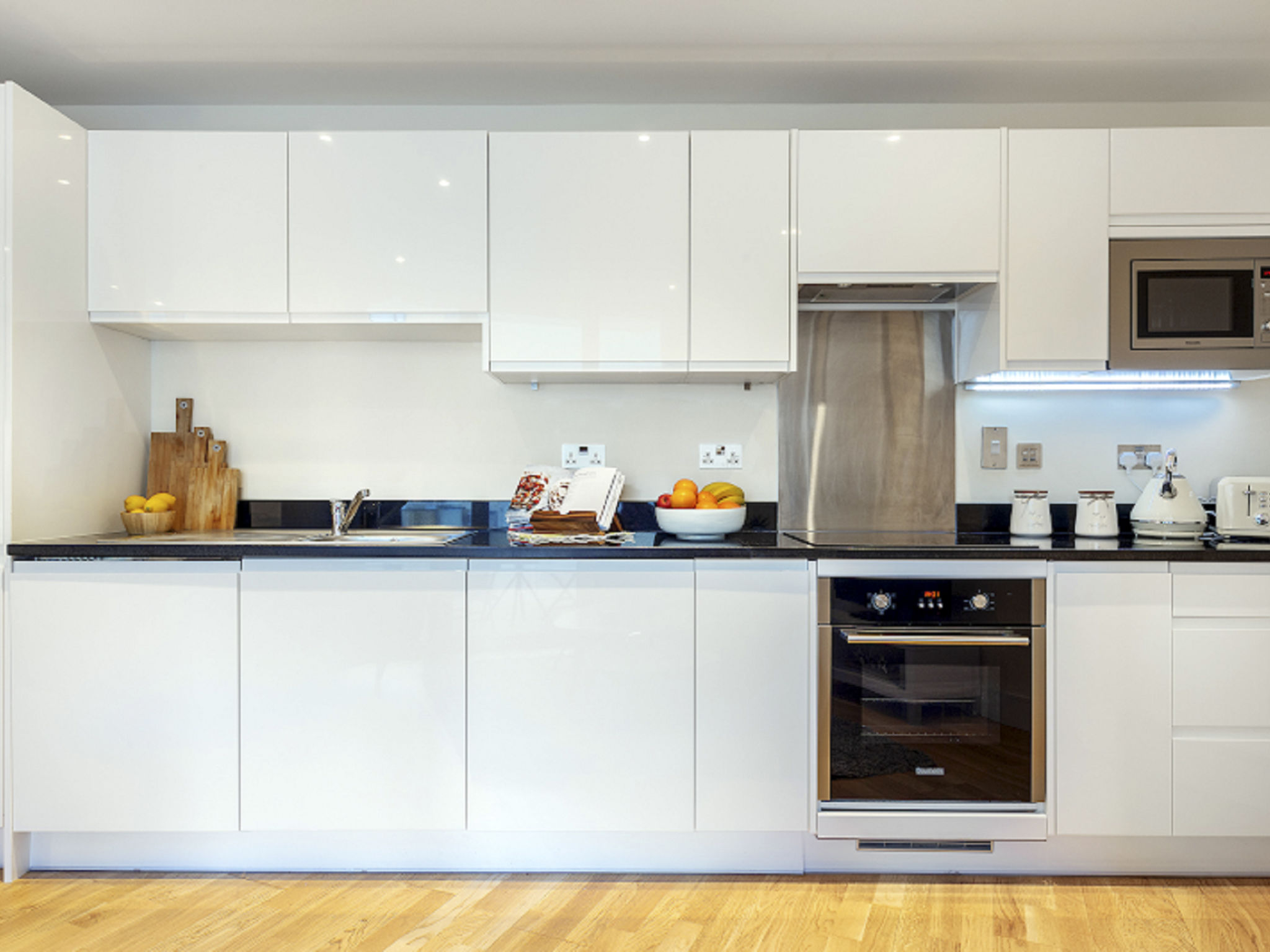 Modern 2-slaapkamer appartement in Canary Wharf, vlakbij het centrum - foto 12