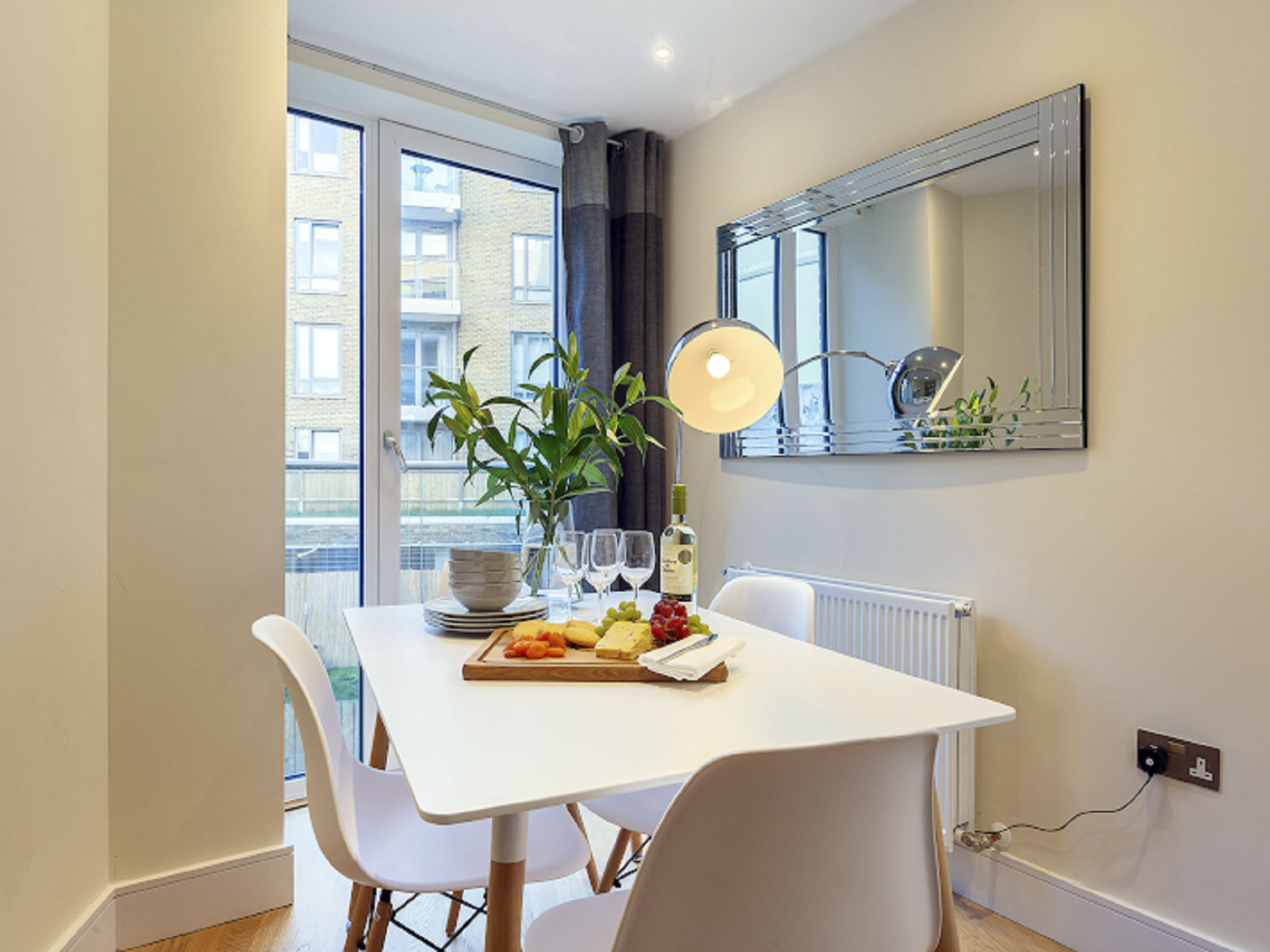 Modern 2-slaapkamer appartement in Canary Wharf, vlakbij het centrum - foto 8