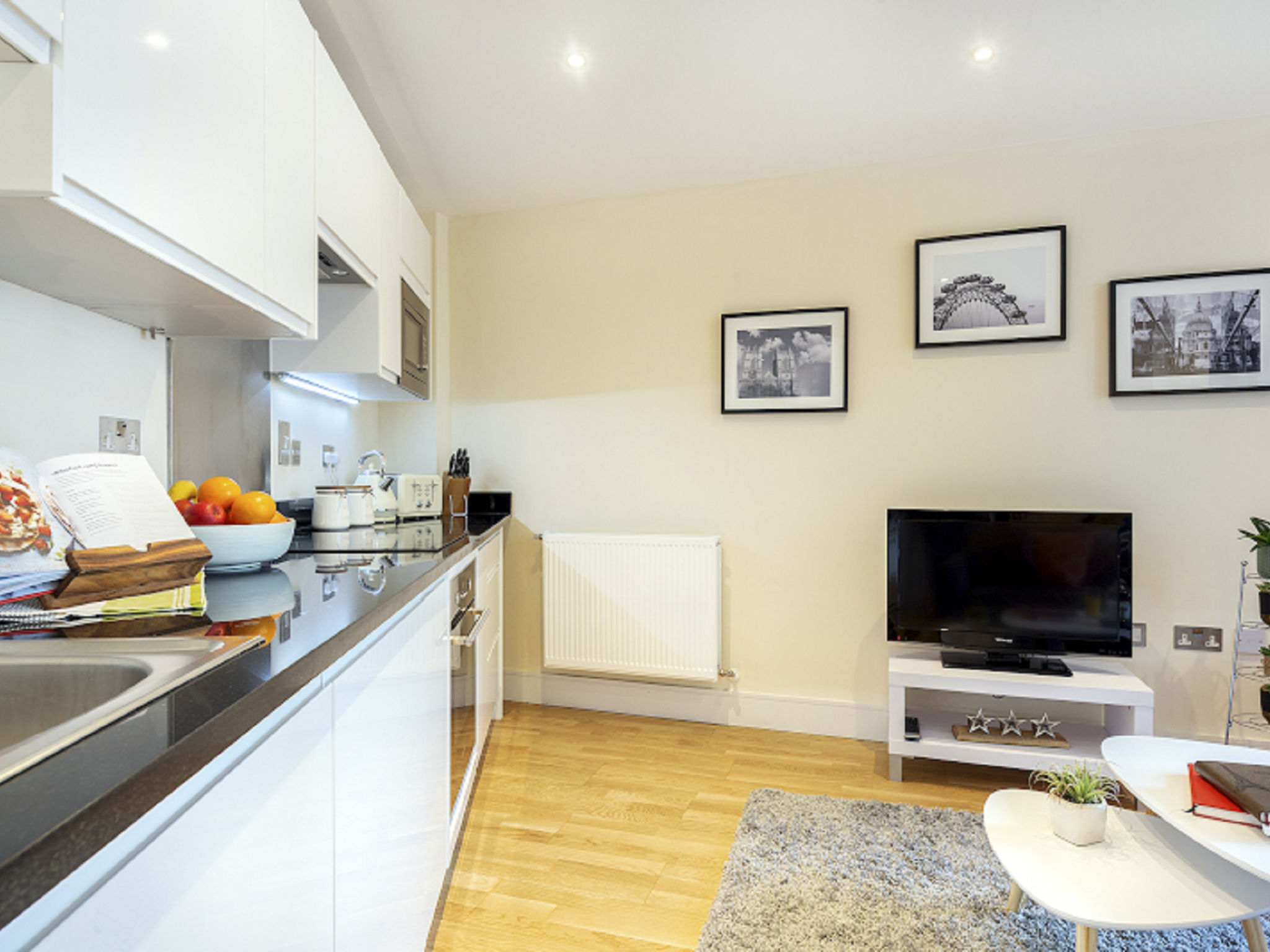 Modern 2-slaapkamer appartement in Canary Wharf, vlakbij het centrum - foto 16