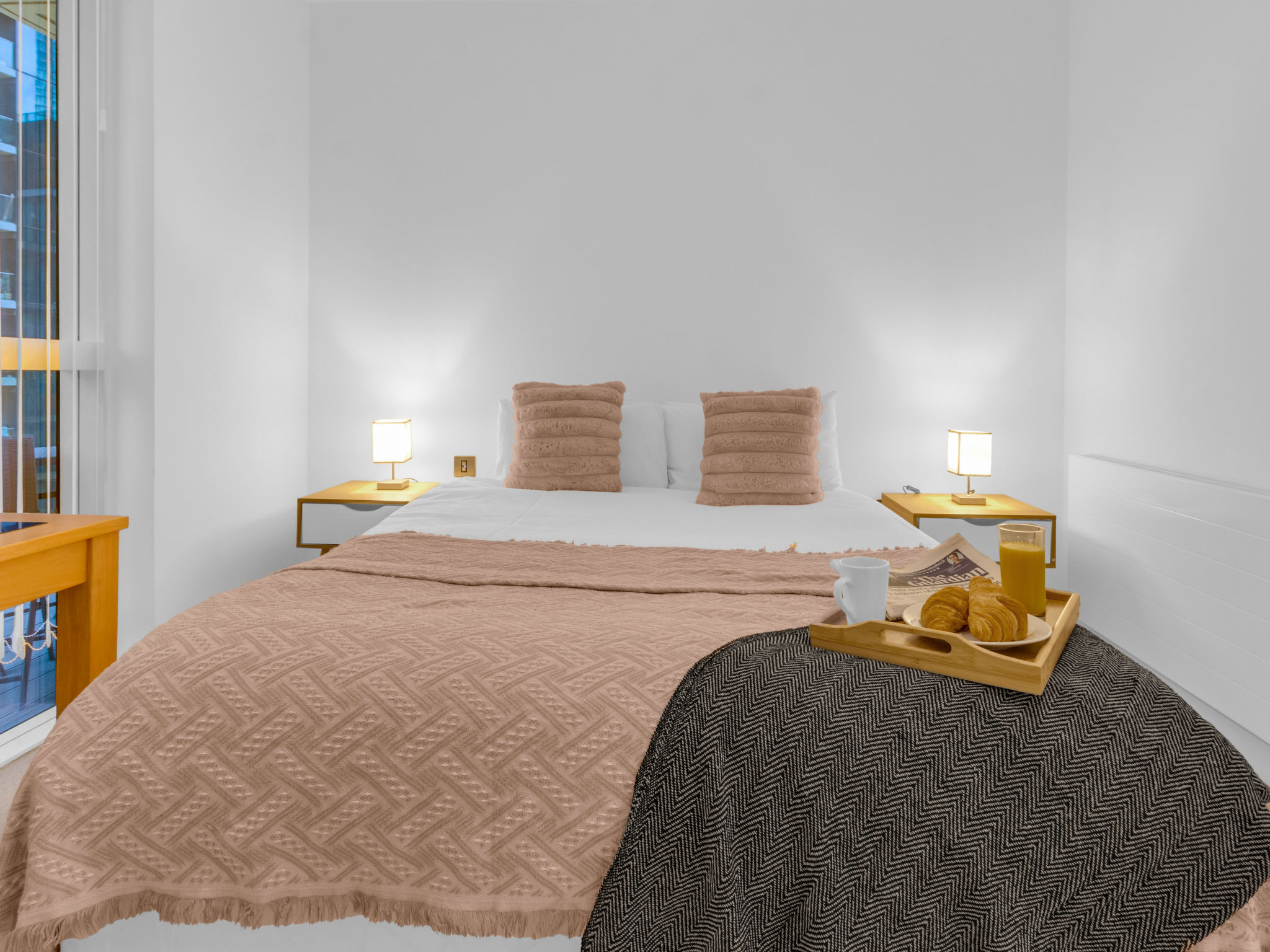 Canary Heights 2bed - Binnen