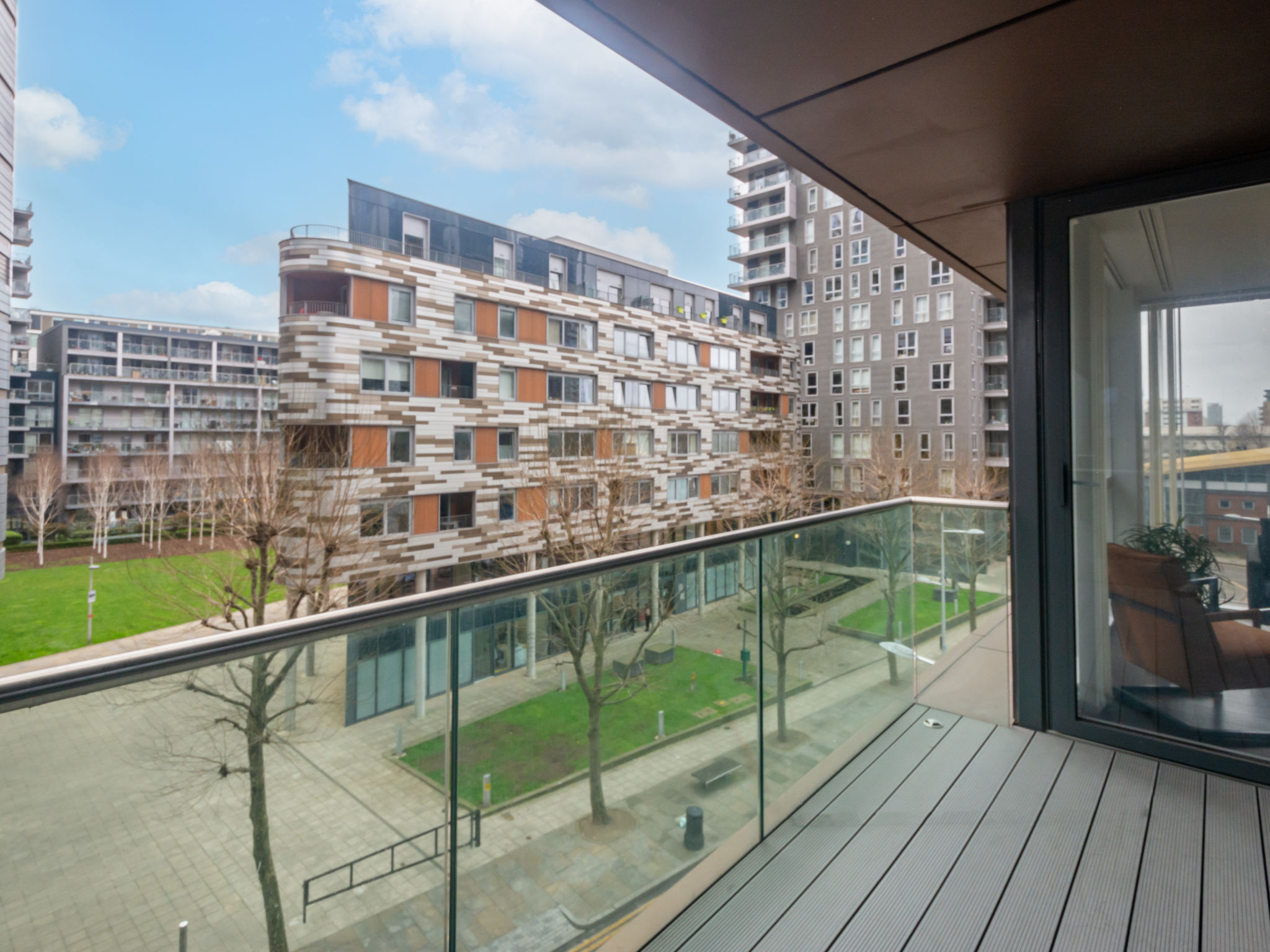Canary Heights 2bed - Buiten