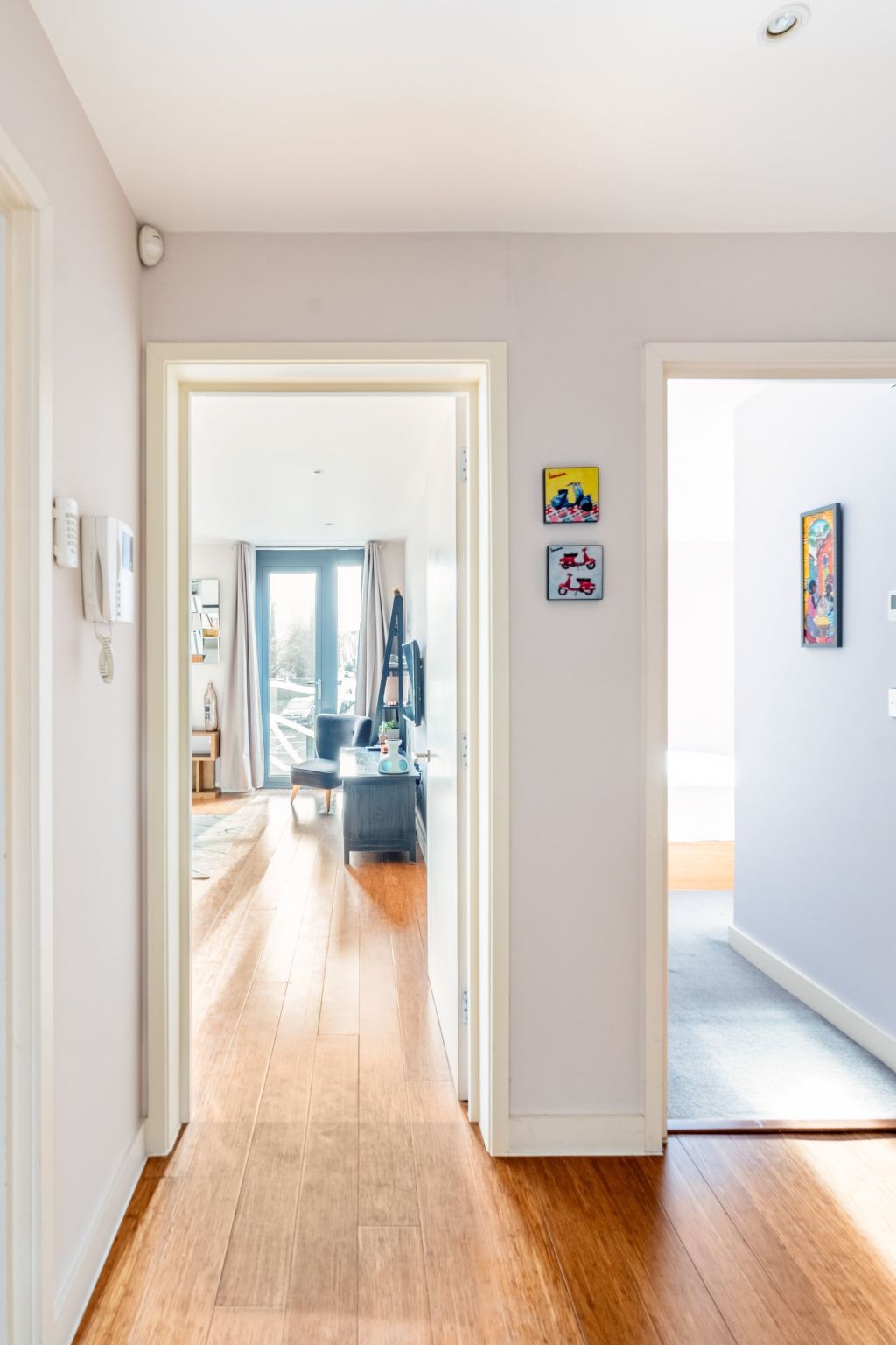 Moderne und stilvolle Wohnung mit eigenem Bad in der Nähe von Notting Hill und-Binnen