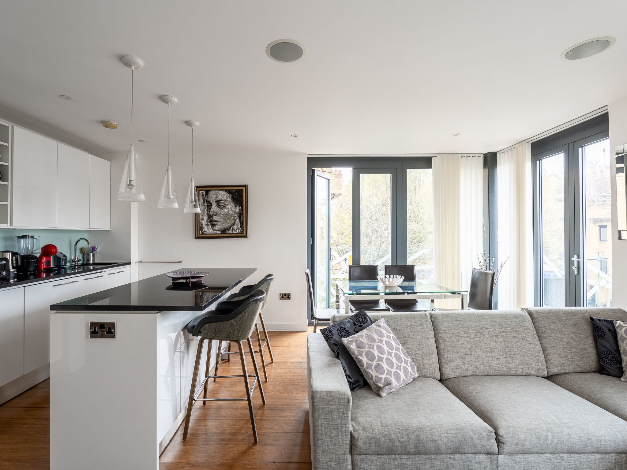 Luxuriöse 2-Bett-Wohnung im Hotelstil in Notting Hill-Binnen