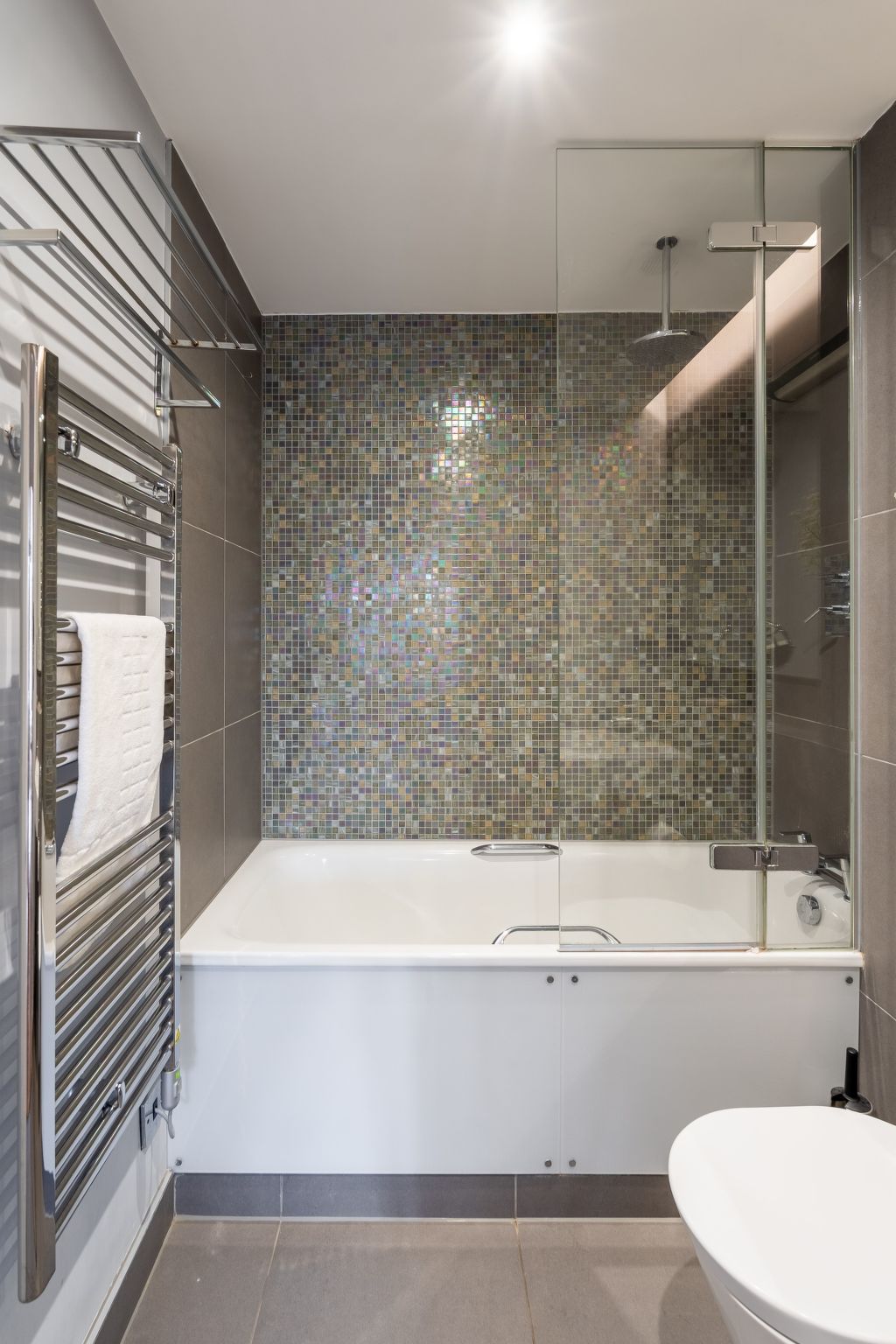 Luxuriöse 2-Bett-Wohnung im Hotelstil in Notting Hill-Binnen