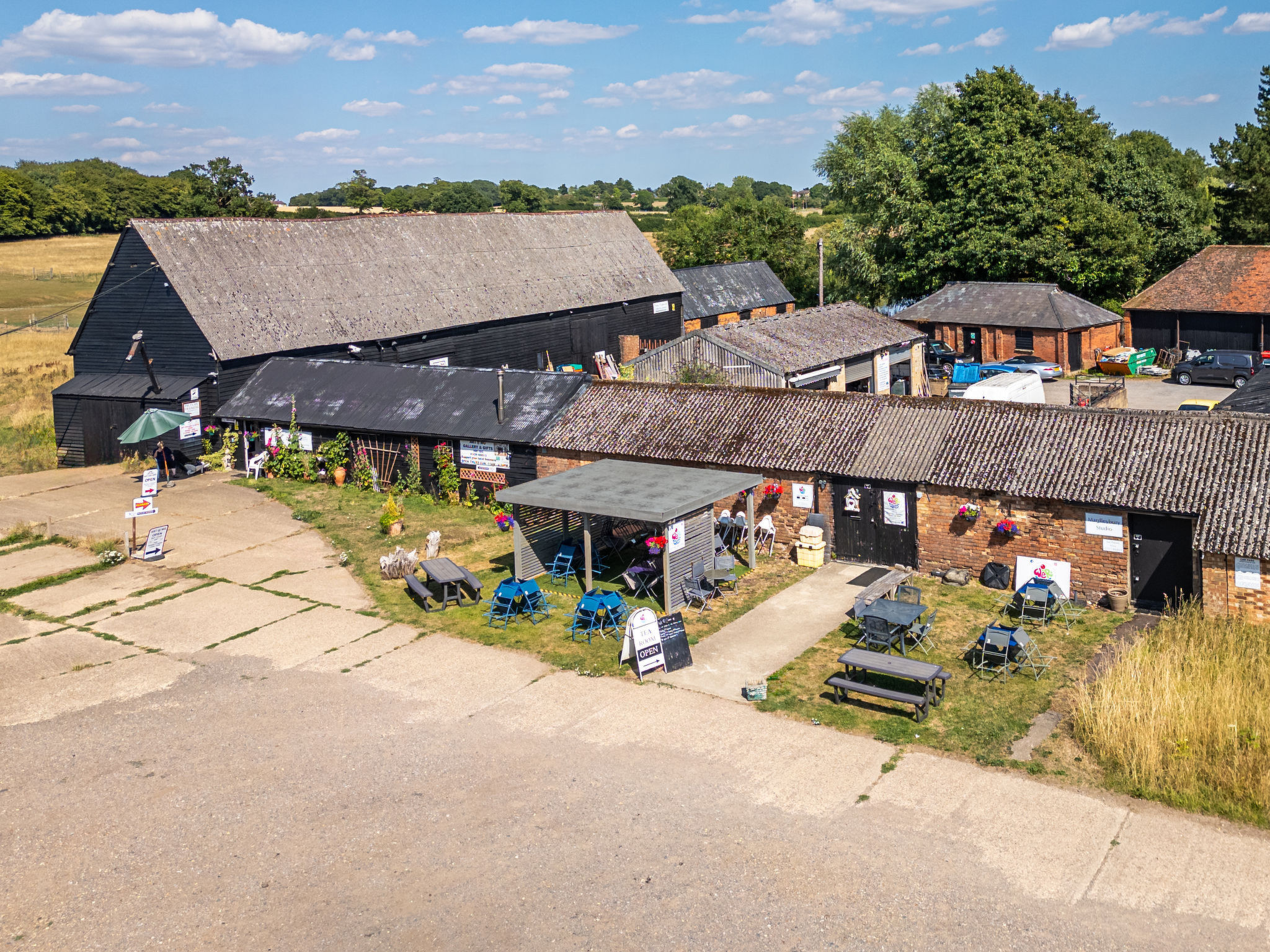 Hollybush Studio