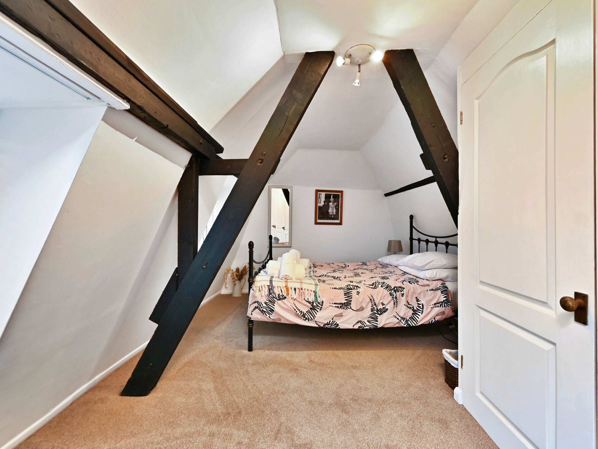 The Old Barn, Hadlow - Inside