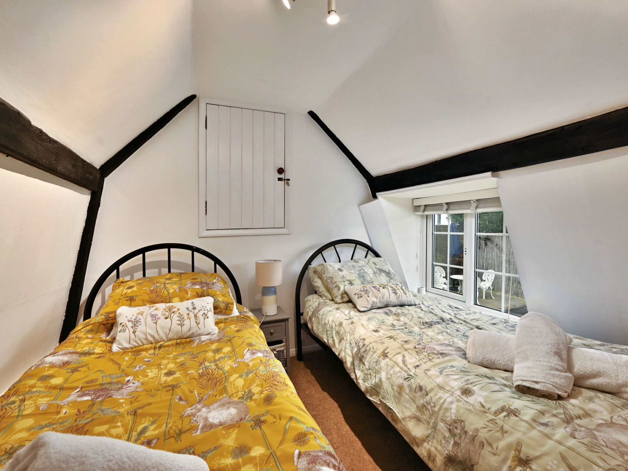 The Old Barn, Hadlow - Inside