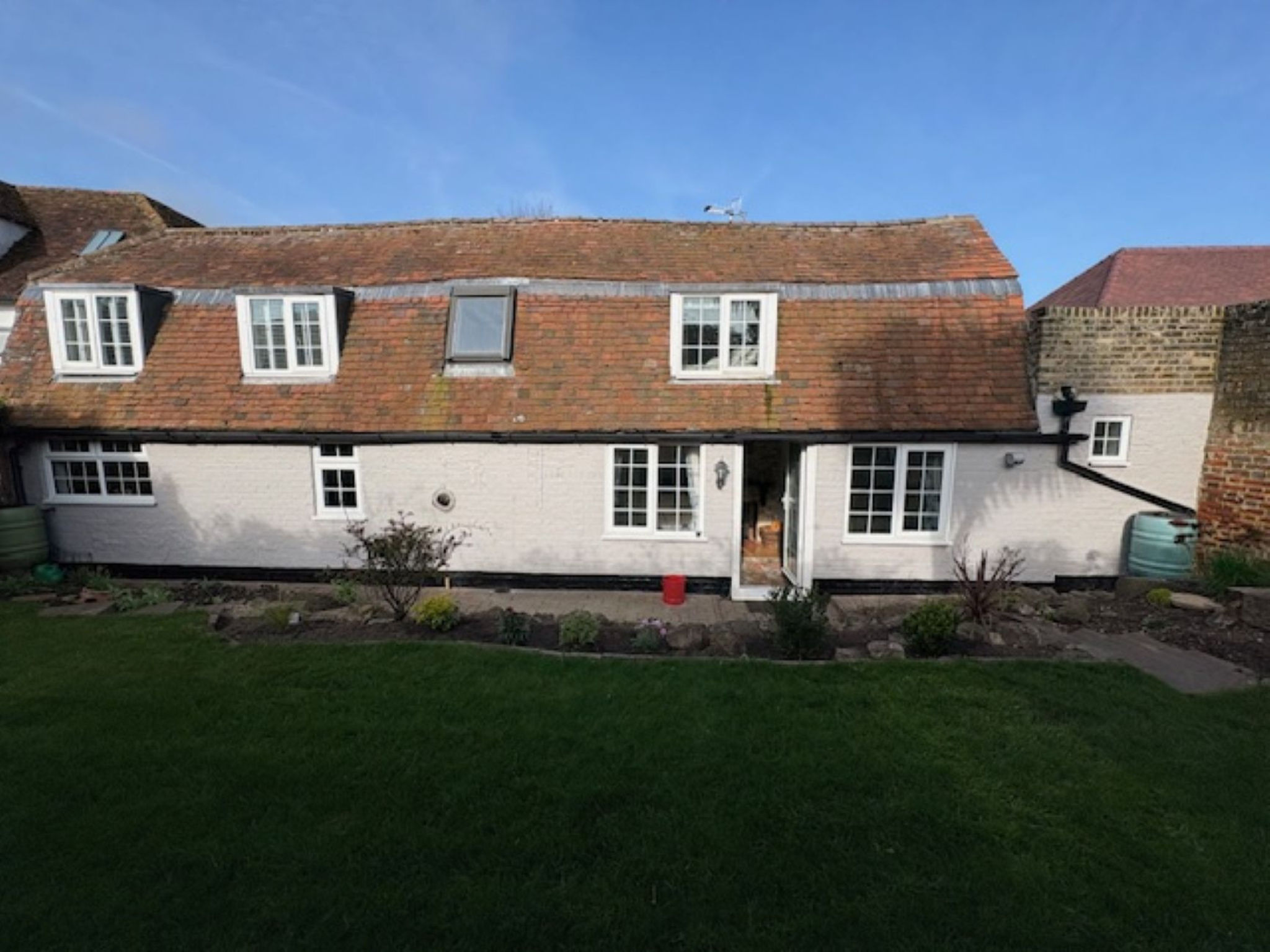 The Old Barn, Hadlow - Outside