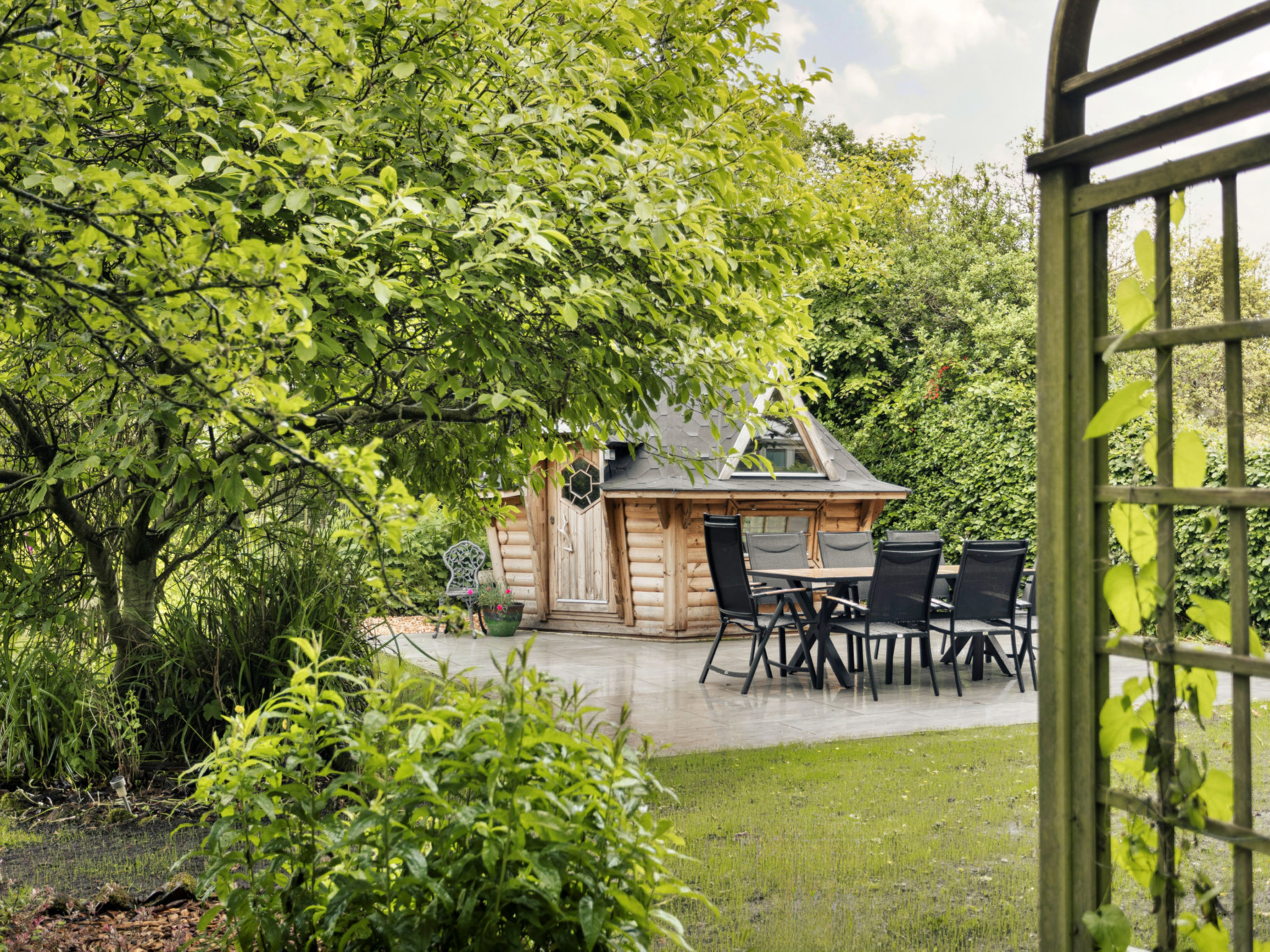 Spinney Corner - Buiten