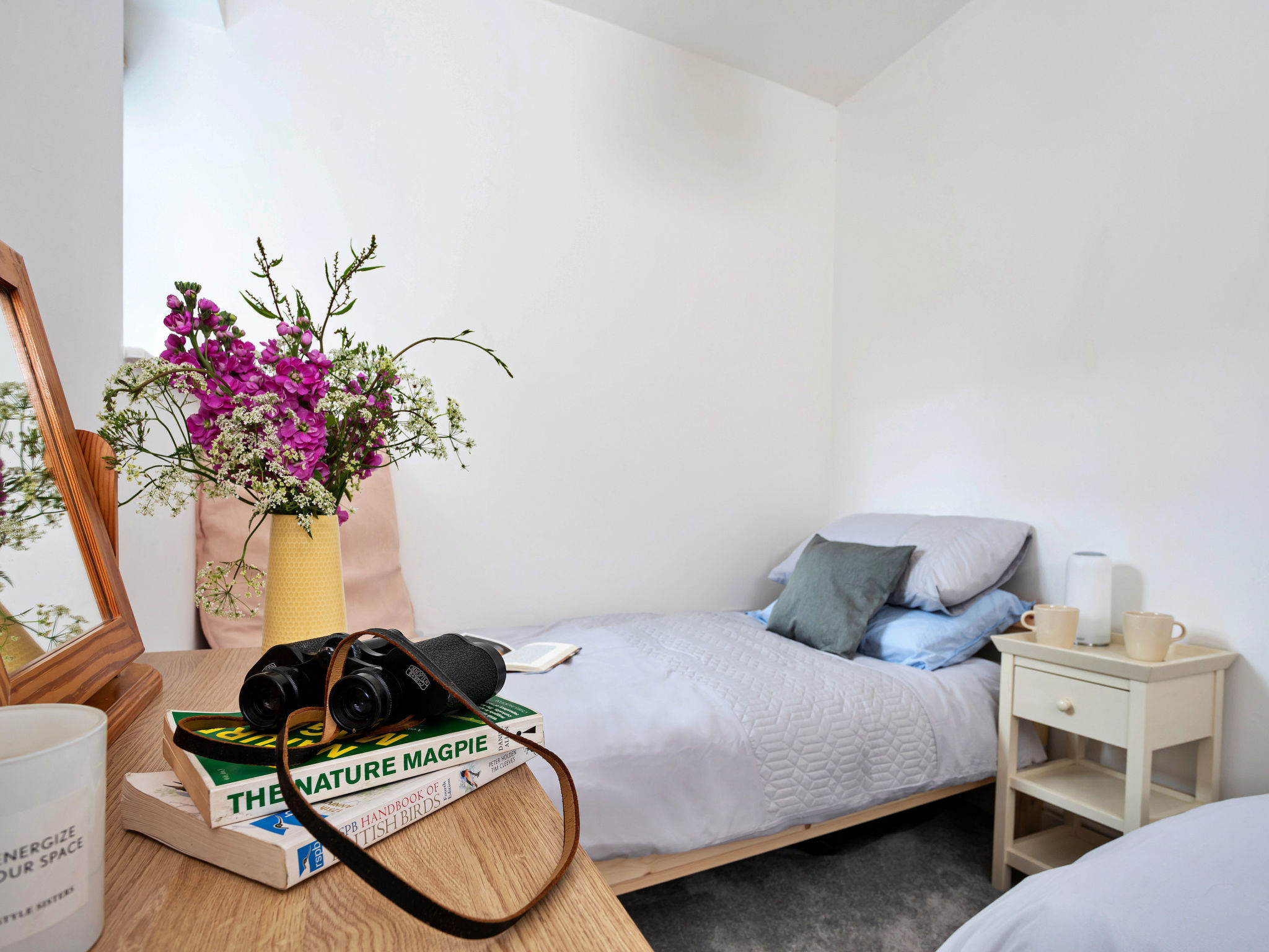 Courtyard Cottage-Binnen