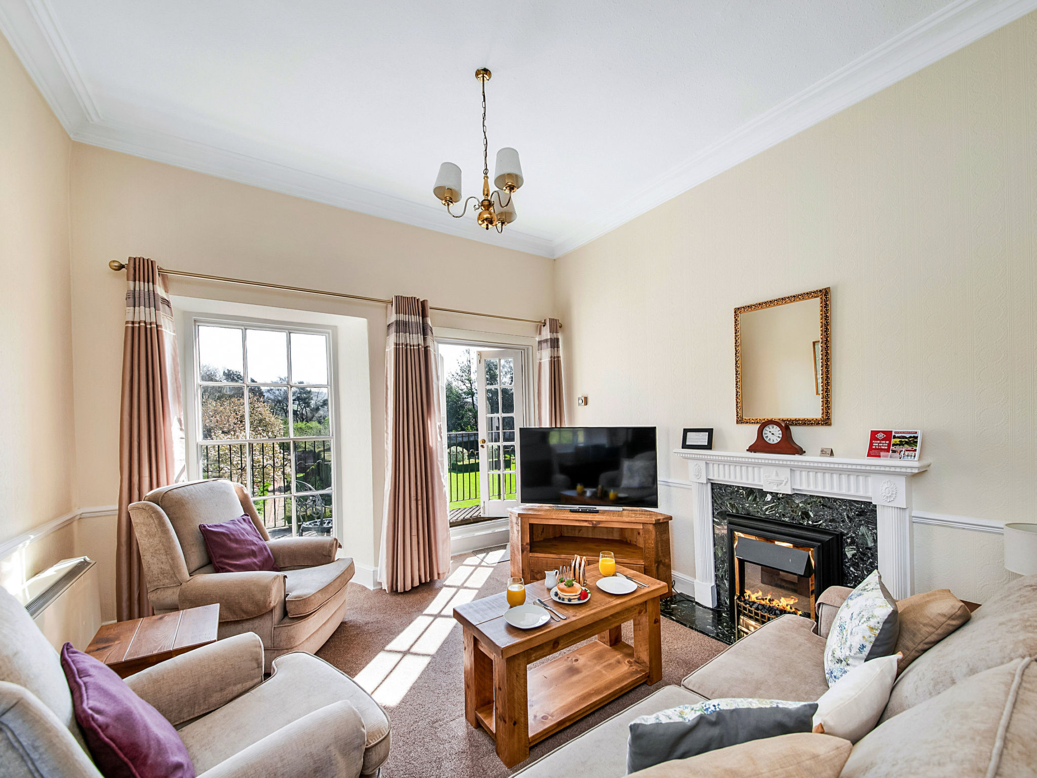 Roulston Hall Apt