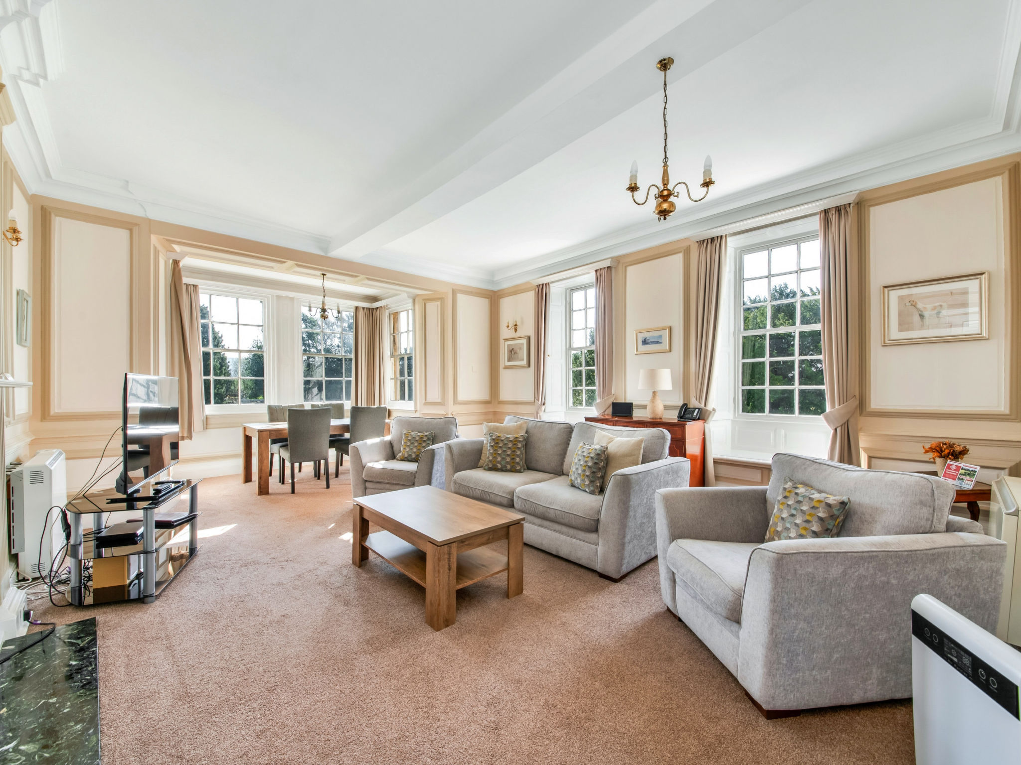 Sutton Hall Apt