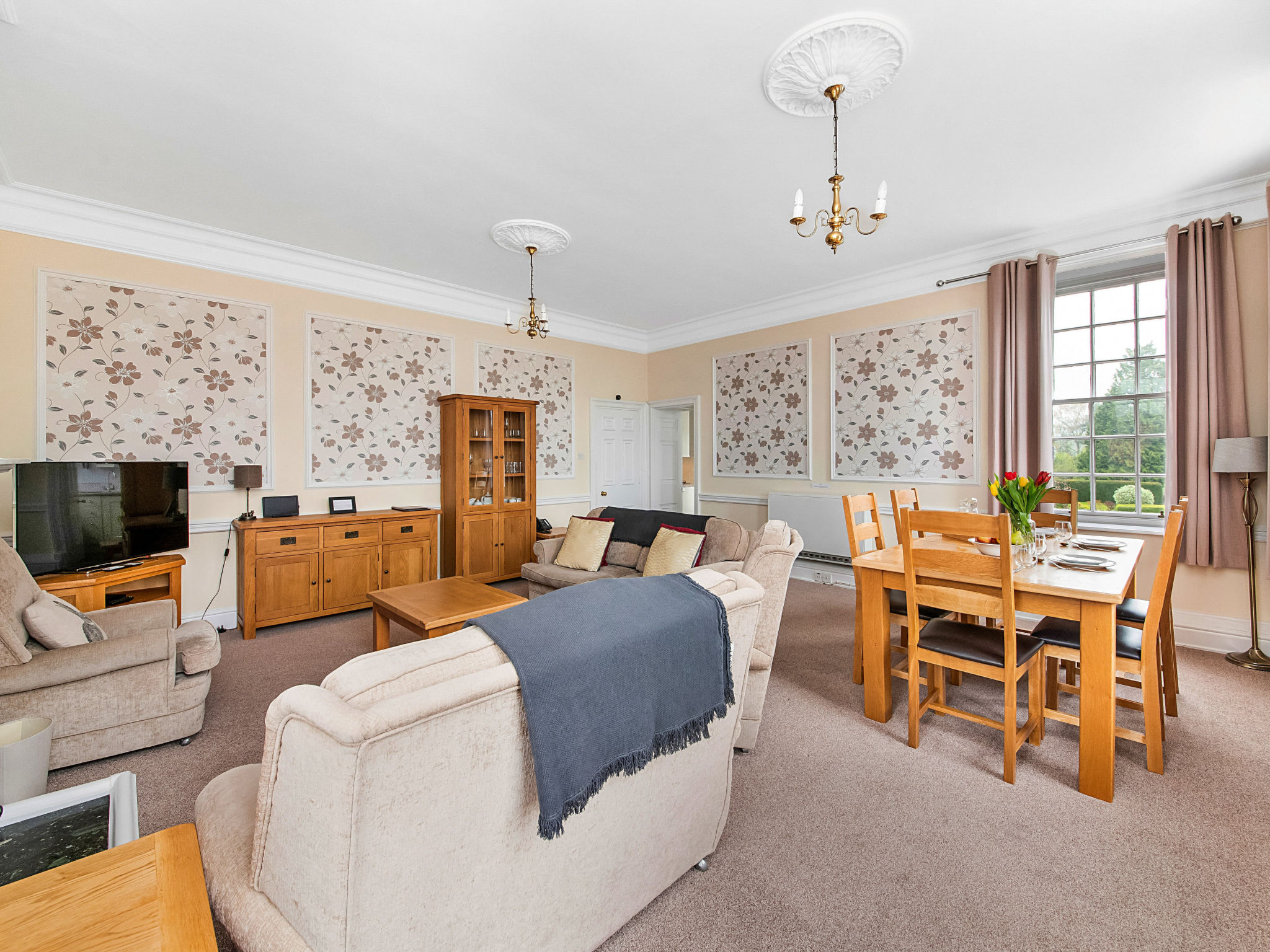York Hall Apt-Binnen