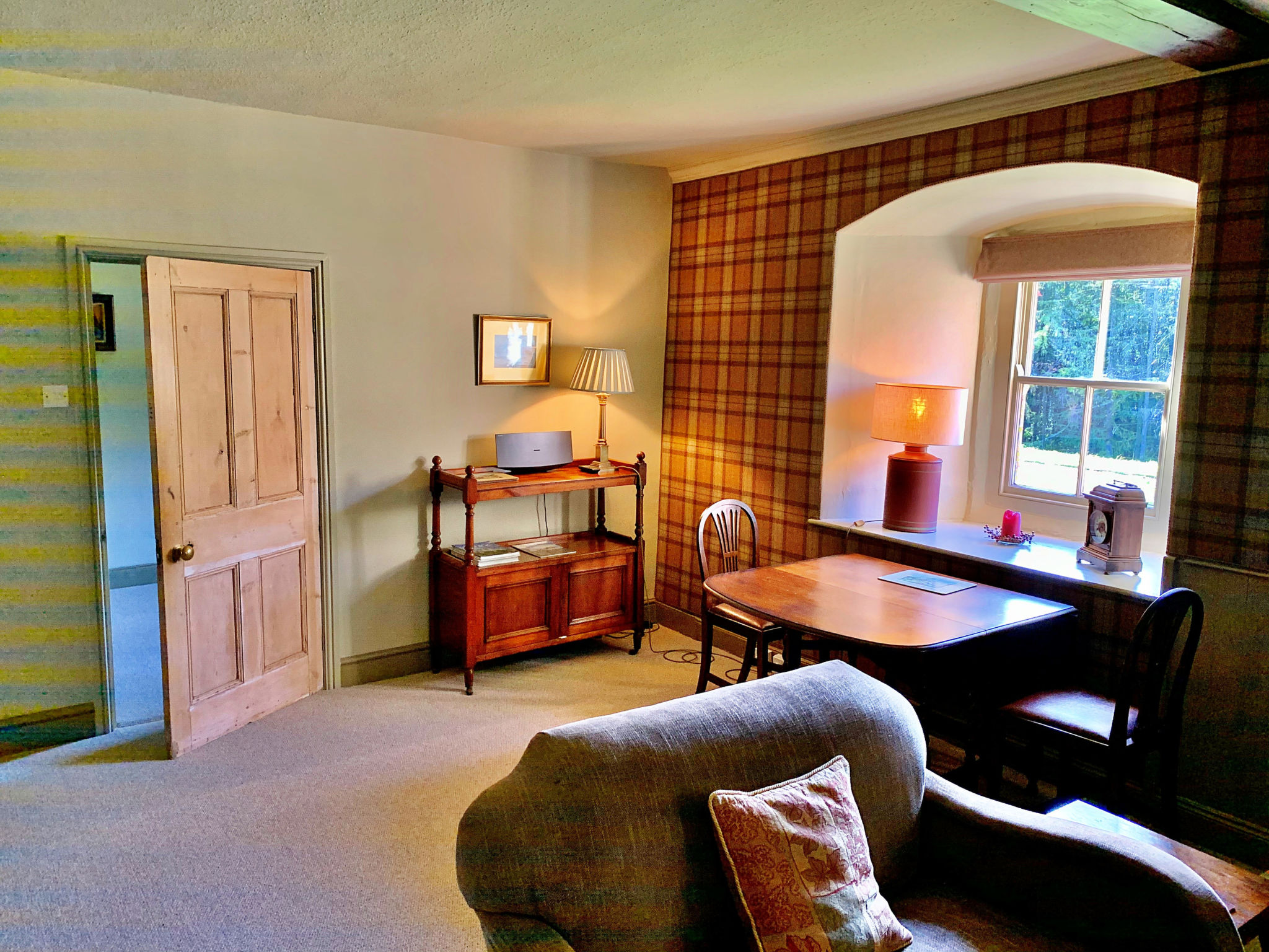 Ingleby Manor - Gun Room-Drinnen